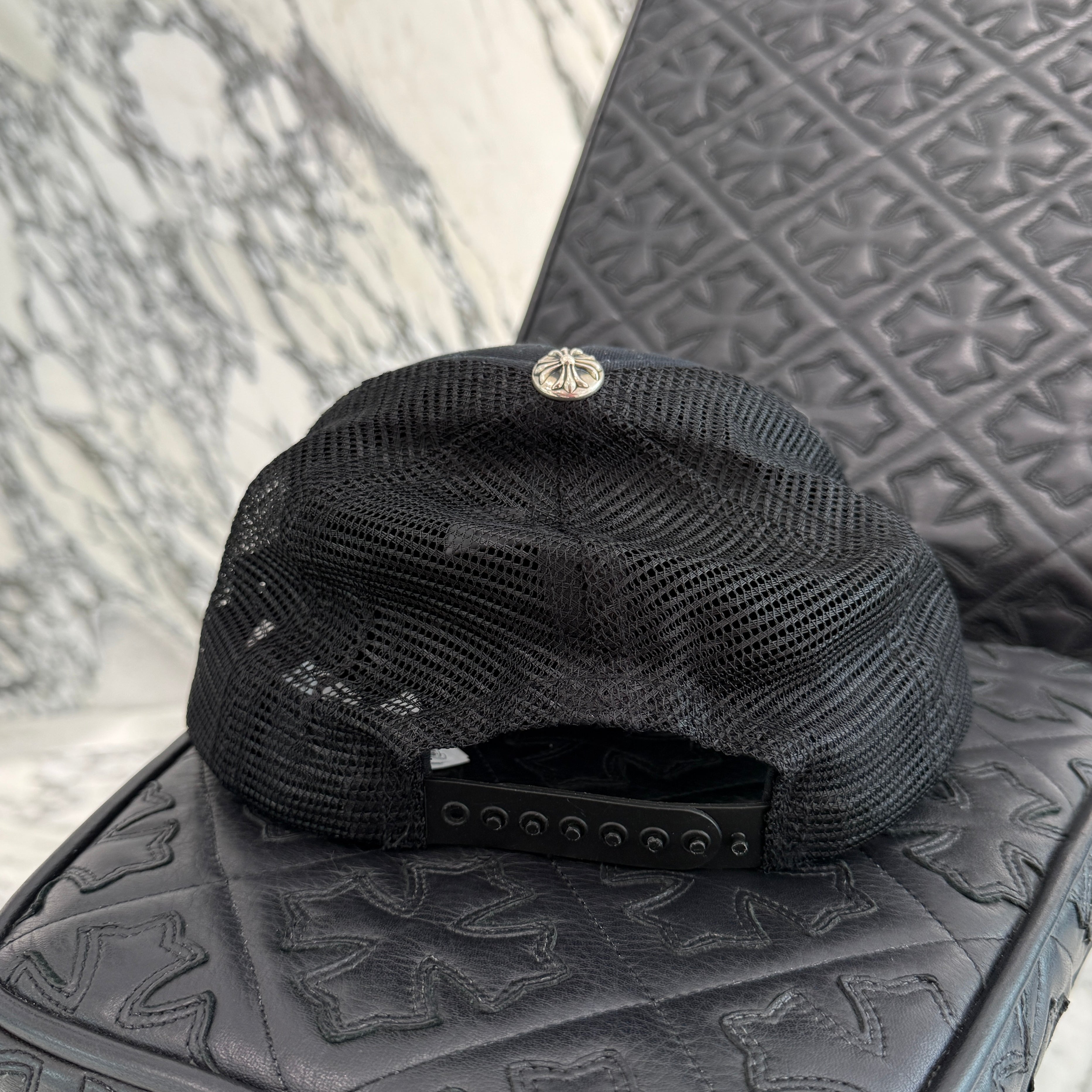 CHROME HEARTS Triple Cross Patch Trucker Cap ONE SIZE（53-60