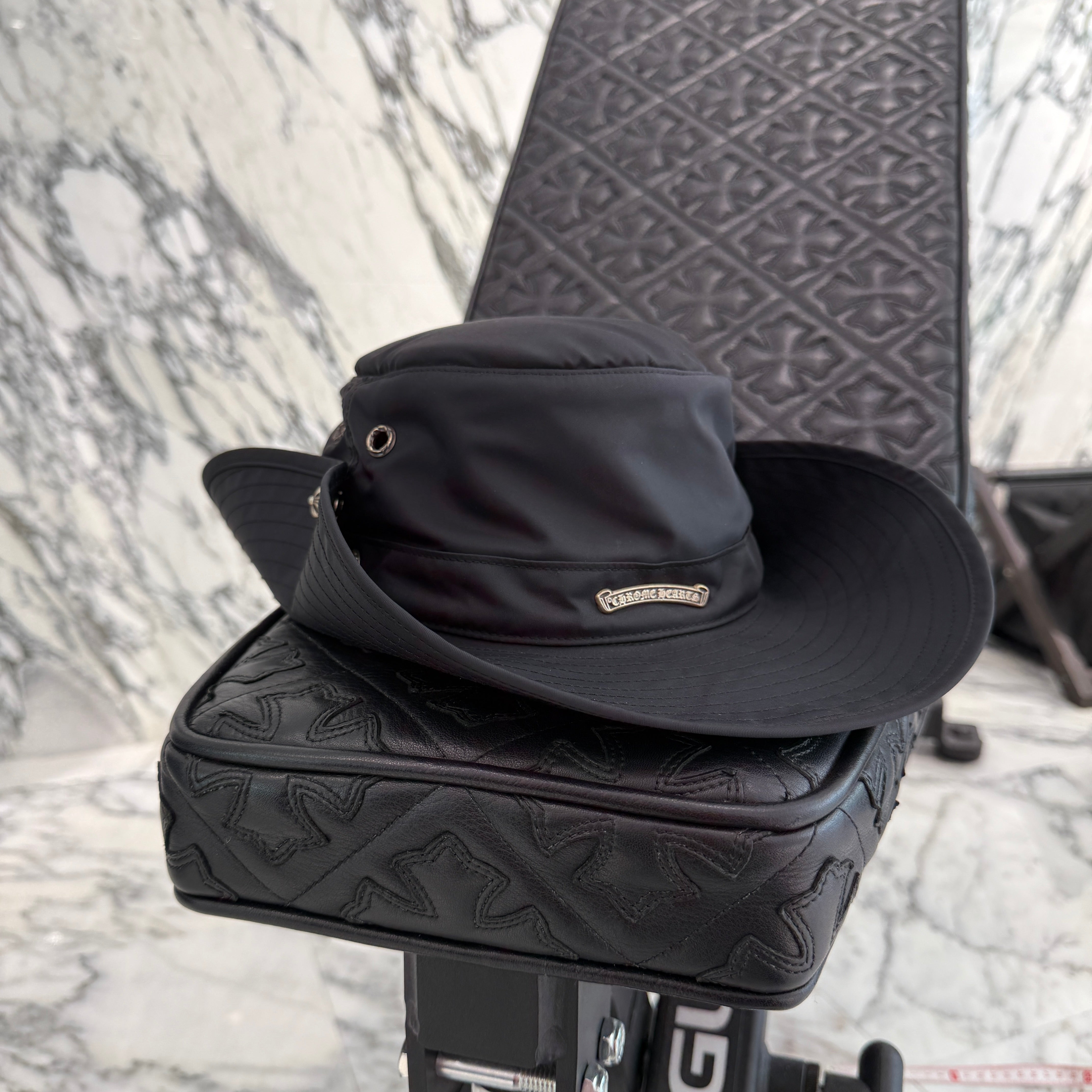 CHROME HEARTS Scroll Logo Label Nylon Bucket Hat Size M（58.5cm