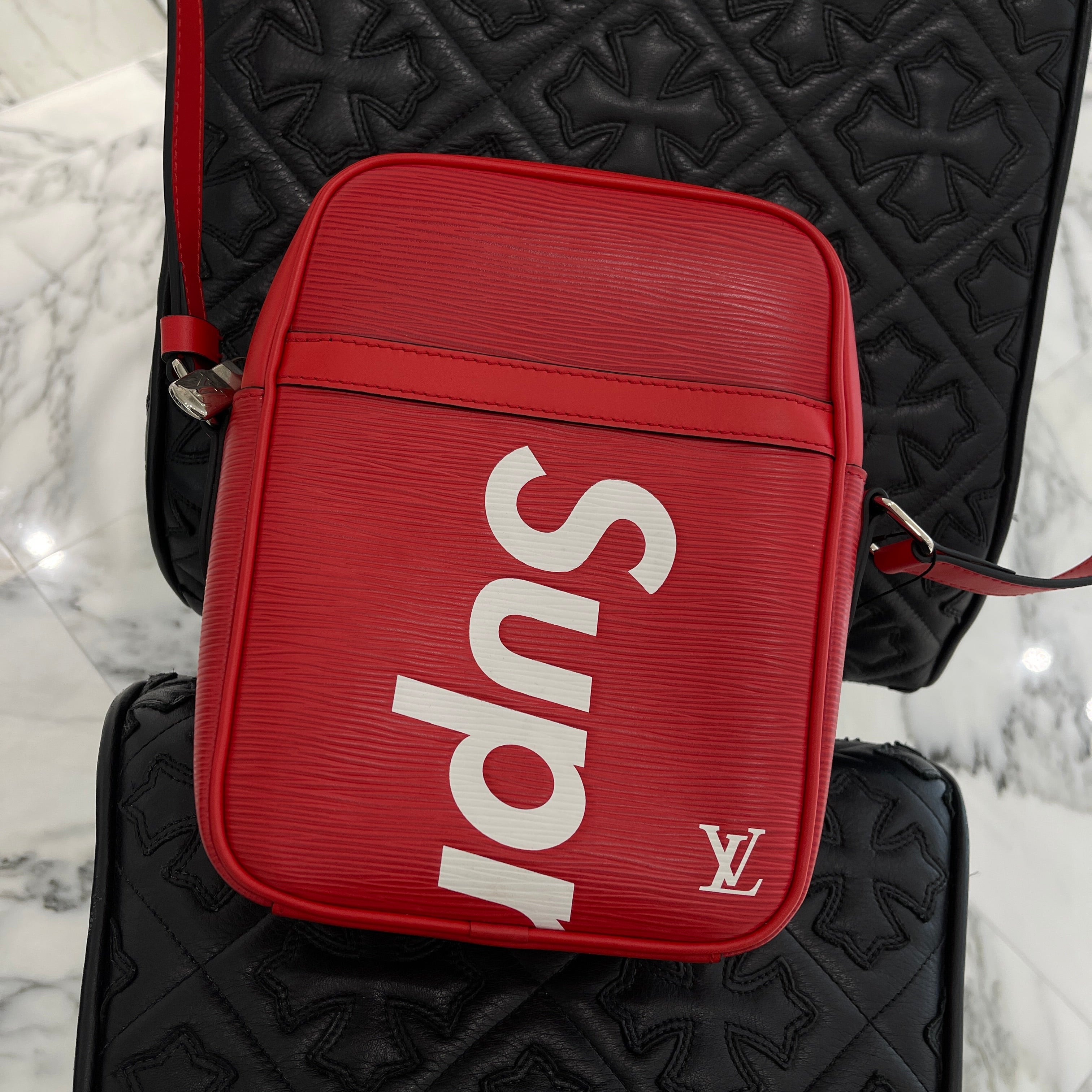 Supreme × LOUIS VUITTON 2017AW Danube Epi PM M53417 シュプリーム × ルイヴィトン ダヌーブ エピ PM ショルダーバッグ