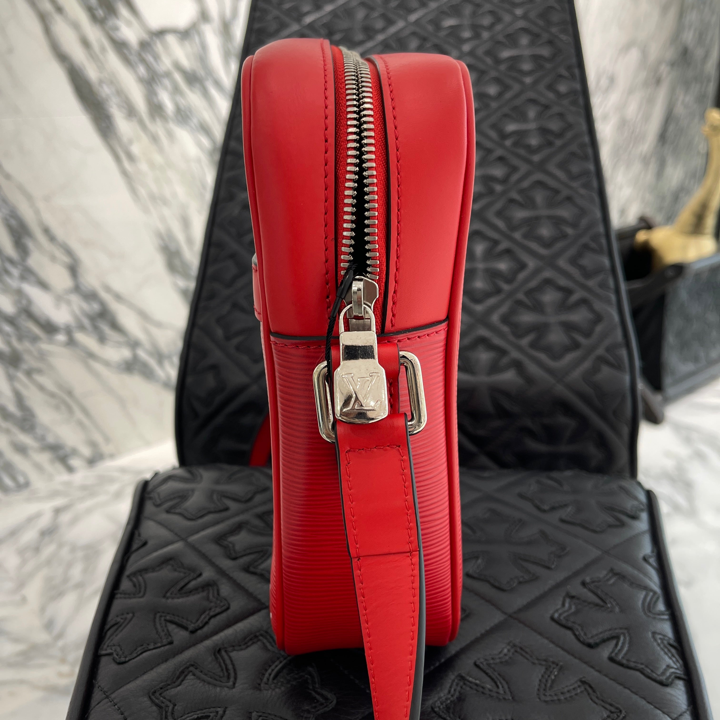 Supreme × LOUIS VUITTON 2017AW Danube Epi PM M53417 シュプリーム