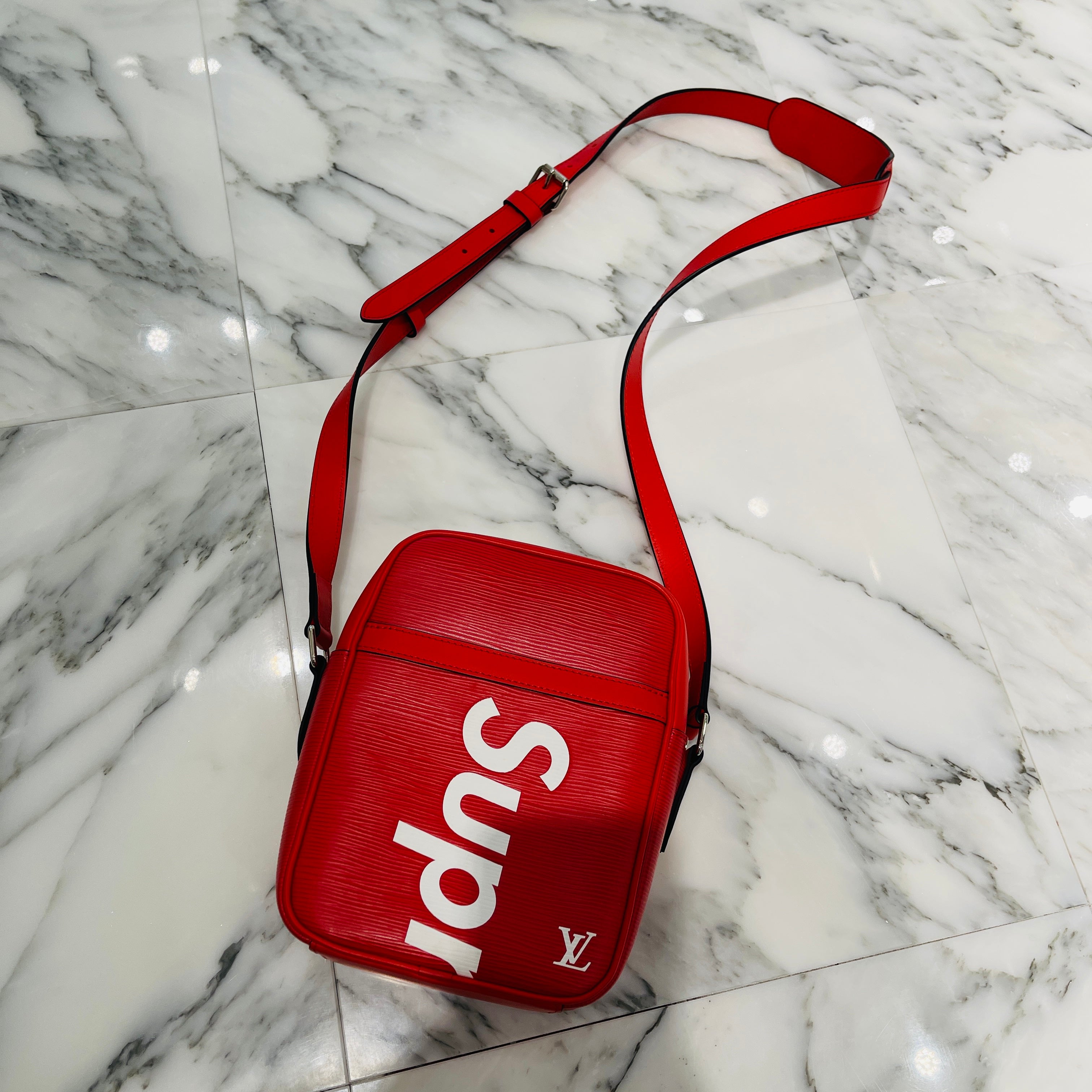 Supreme × LOUIS VUITTON 2017AW Danube Epi PM M53417 シュプリーム