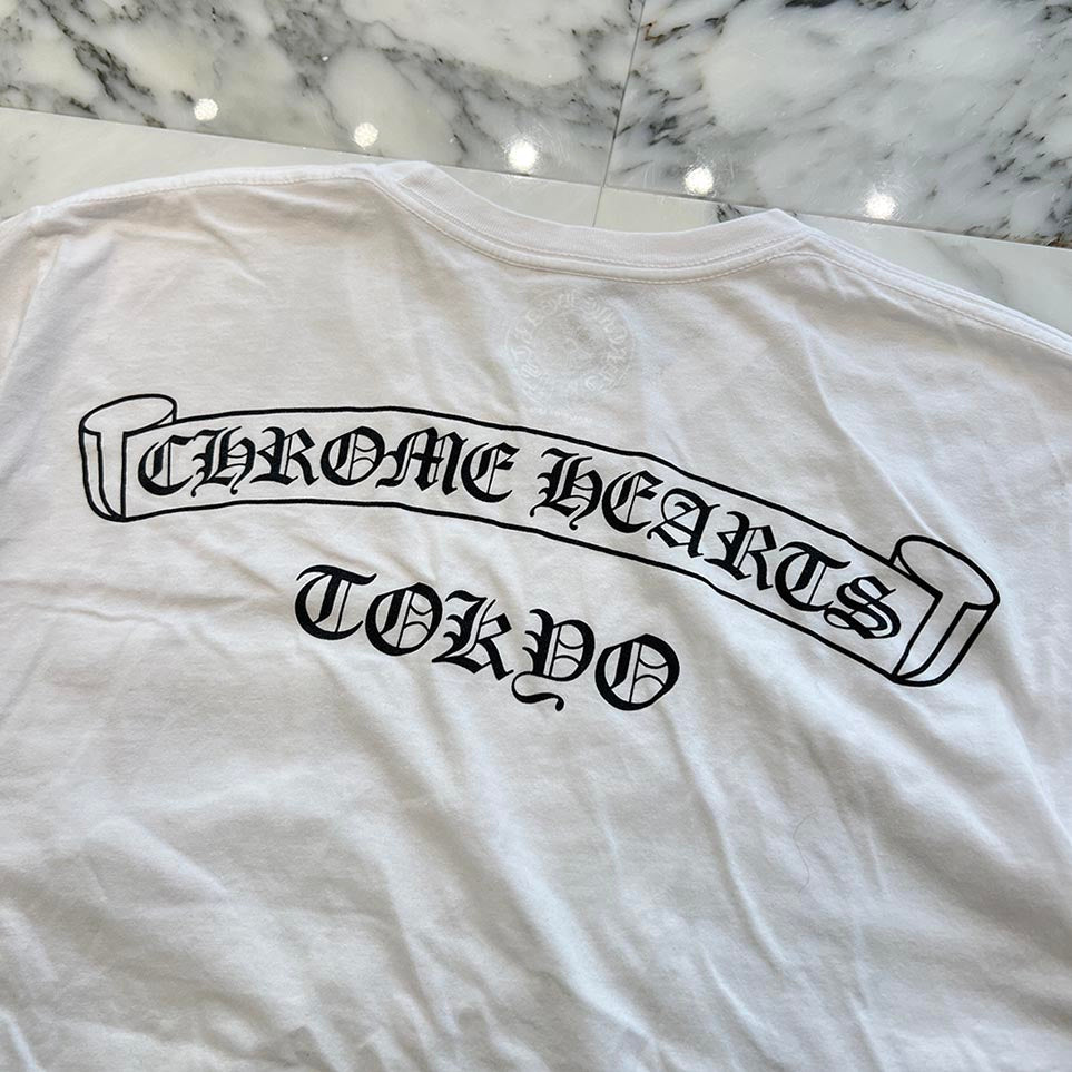 CHROME HEARTS Tokyo Limited Scroll Label Logo Tee Size L クロム