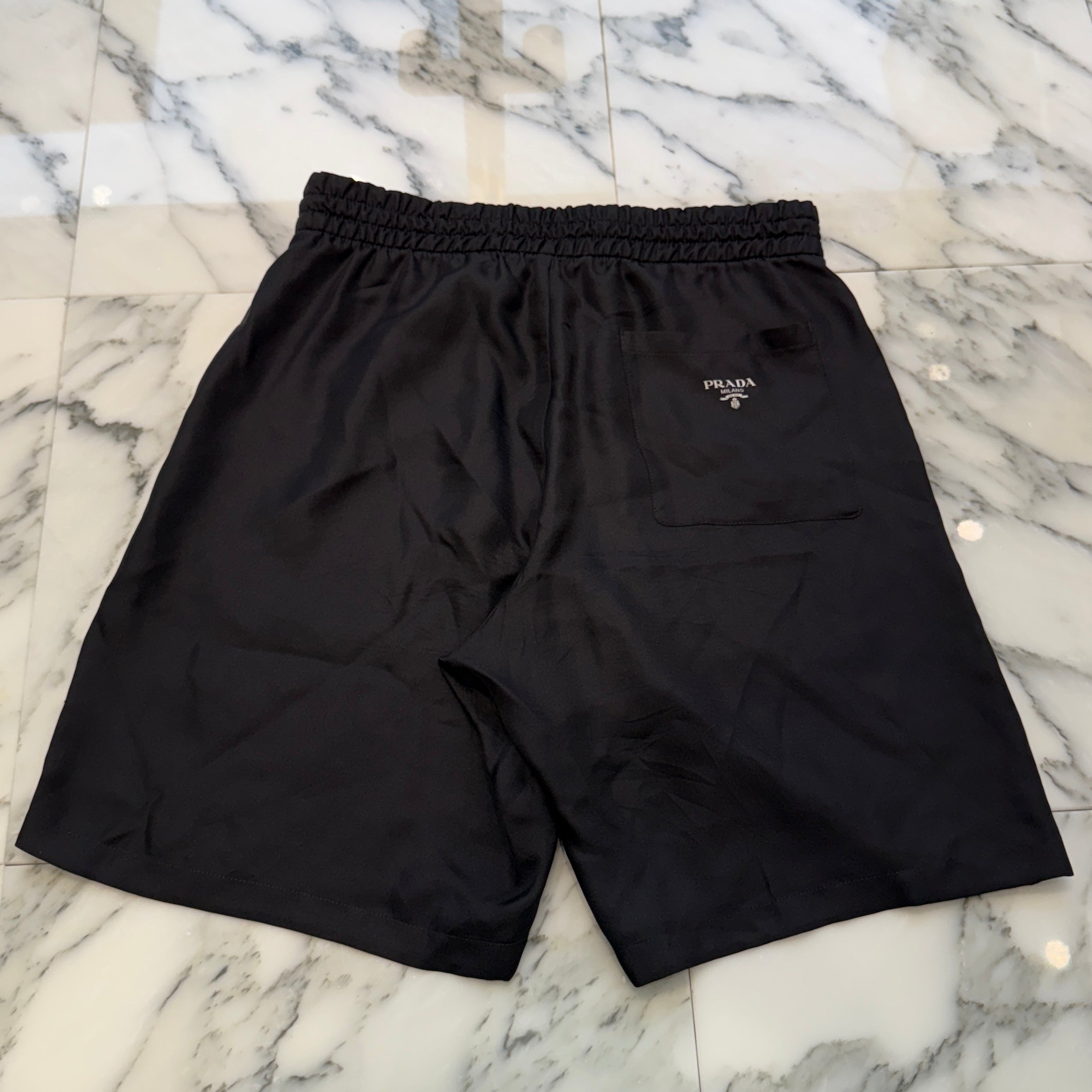 PRADA プラダ RE-NYLON リナイロン フラワープリント バミューダ