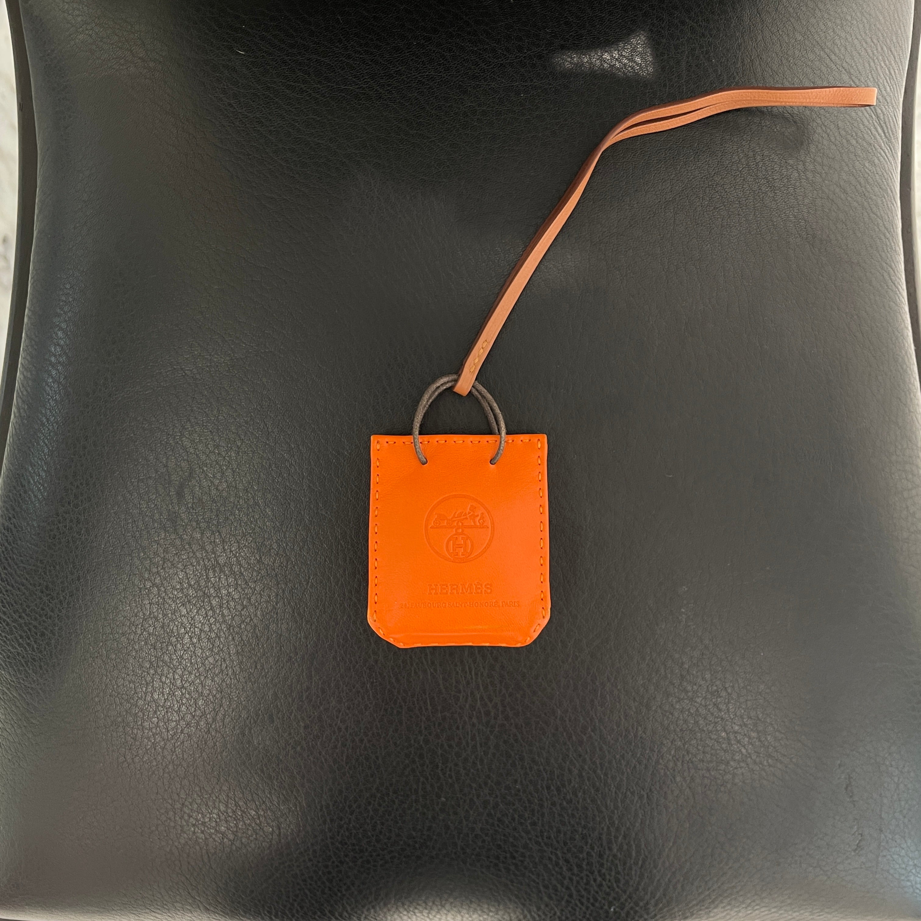 HERMES Sac Orange Bag Charm Anyo Milo Swift Y刻印 エルメス サックオランジュ バッグチャーム アニョーミロ スイフト