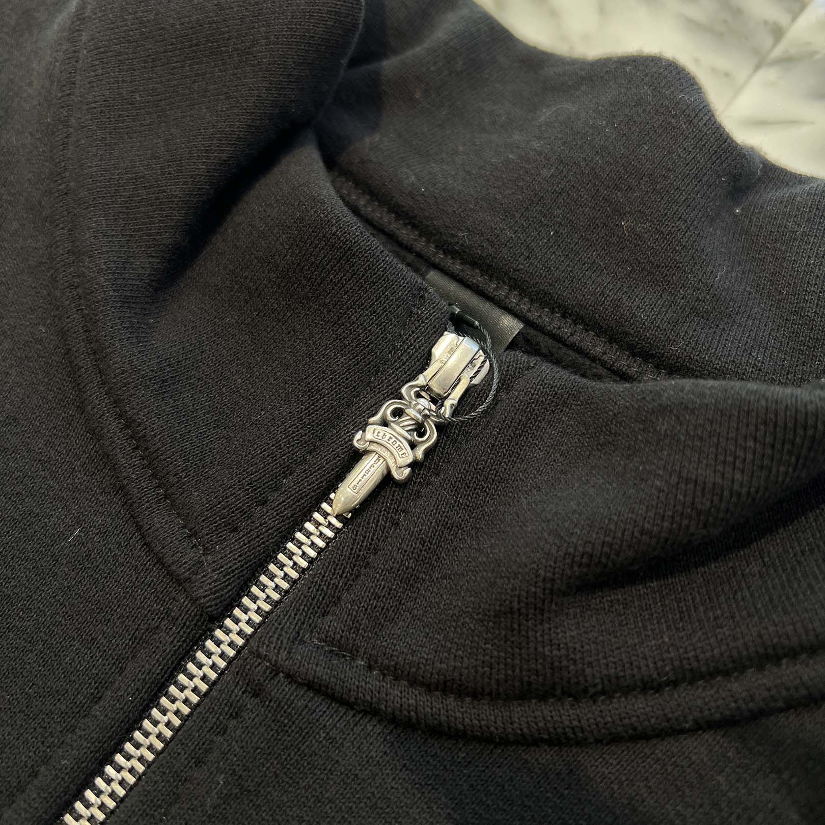 CHROME HEARTS Y NOT Cemetery Cross Leather Patch Half Zip Sweatshirt Size L クロムハーツ ワイノット セメタリークロス レザーパッチ ハーフジップ スウェットシャツ サイズL