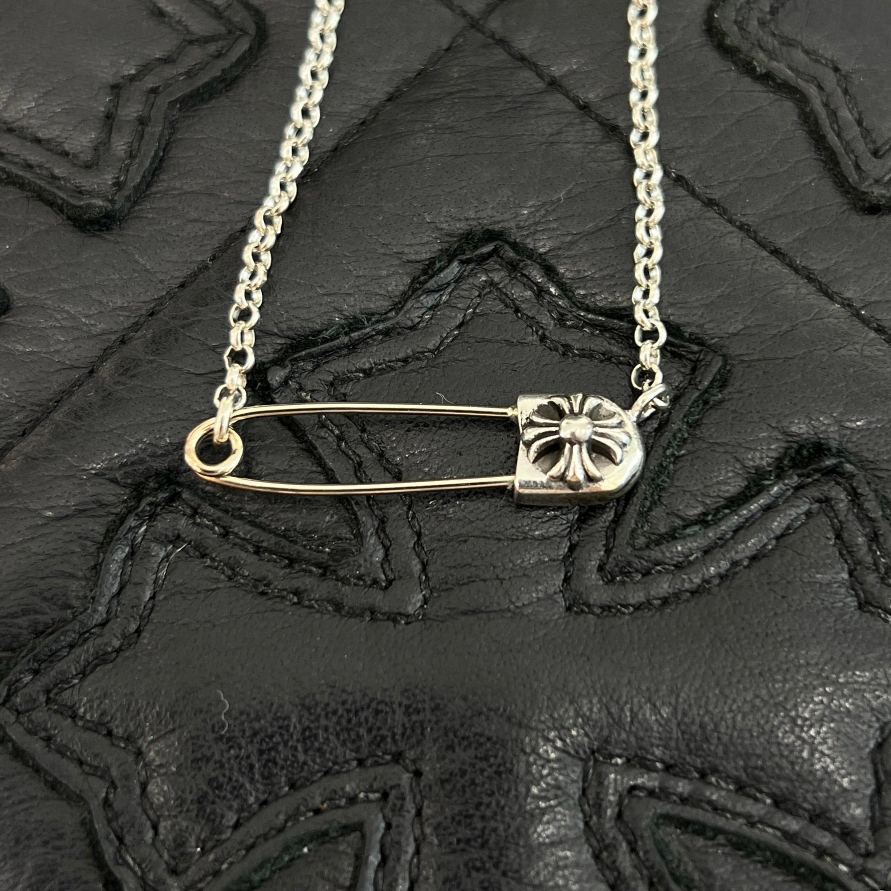 CHROME HEARTS Safety Pin Pendant Top Roll Chain Necklace Size 16 Inch クロムハーツ セーフティピン ペンダントトップ ロールチェーン ネックレス サイズ16インチ