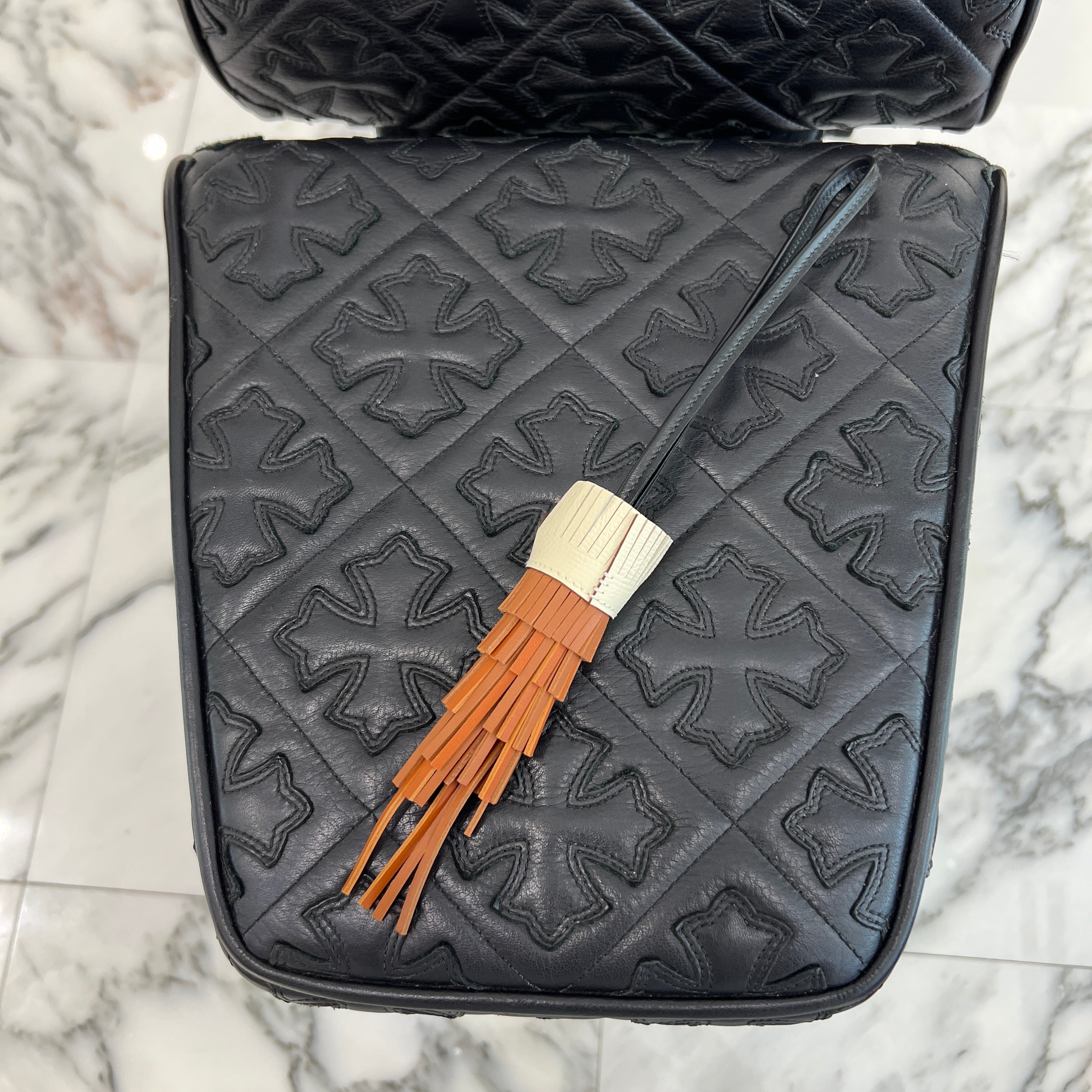 HERMES Chouette Leather Bag Charm H085001CAAB W刻印 エルメス シュエット レザーバッグチャーム W刻印 ゴールド