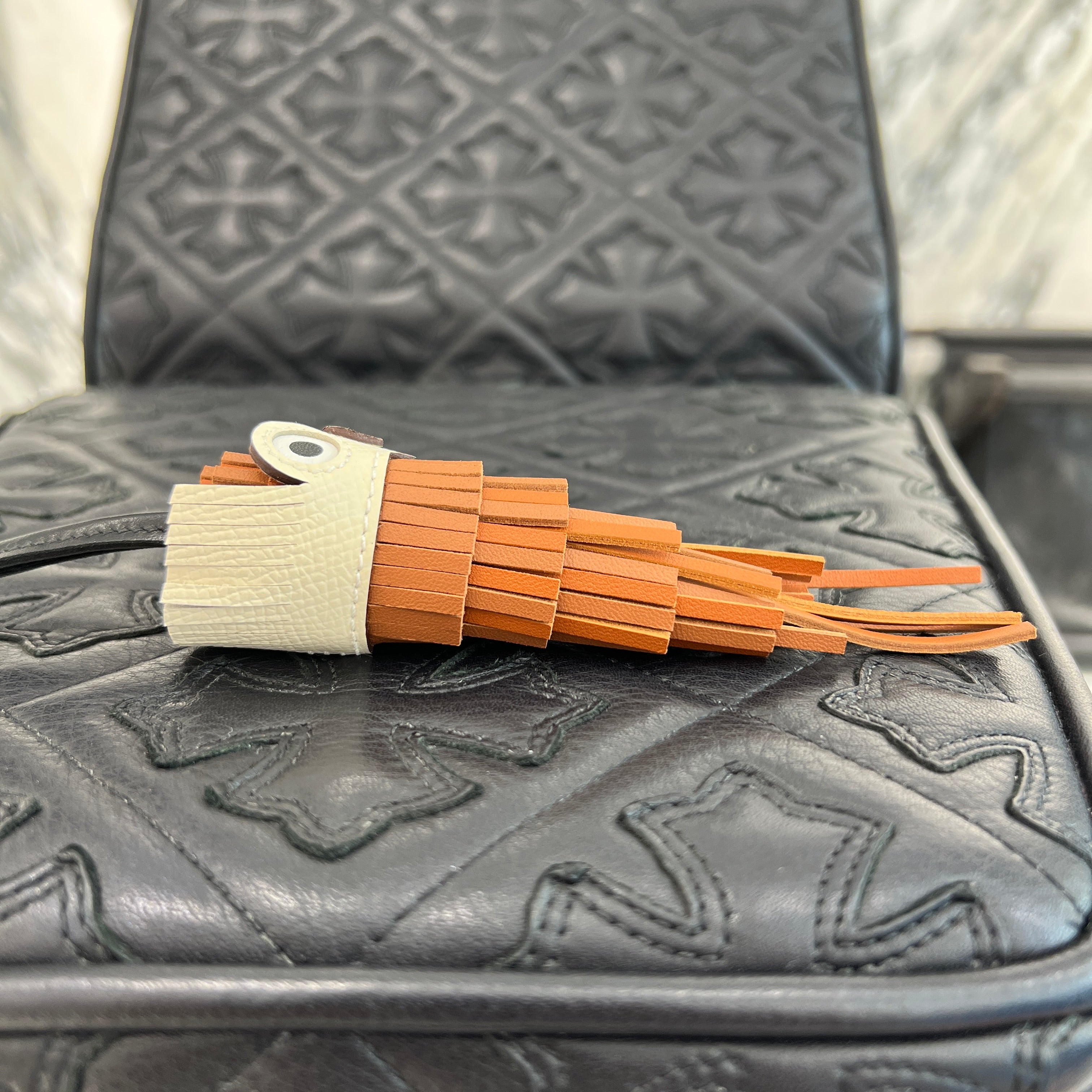 HERMES Chouette Leather Bag Charm H085001CAAB W刻印 エルメス シュエット レザーバッグチャーム W刻印 ゴールド