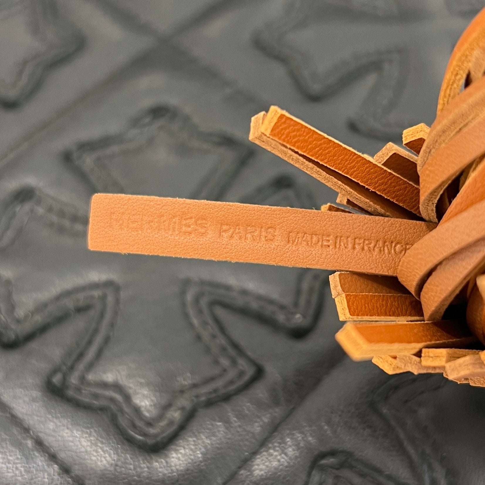 HERMES Chouette Leather Bag Charm H085001CAAB W刻印 エルメス シュエット レザーバッグチャーム W刻印 ゴールド