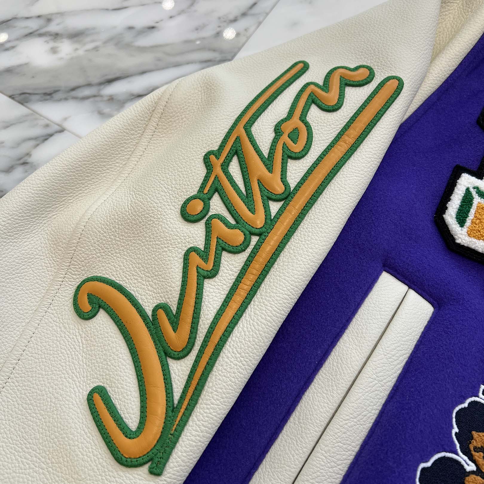 LOUIS VUITTON 2022AW Multi Patch Varsity Leather Jacket 1AAGHZ Size 50 ルイヴィトン マルチパッチバーシティレザージャケット サイズ50