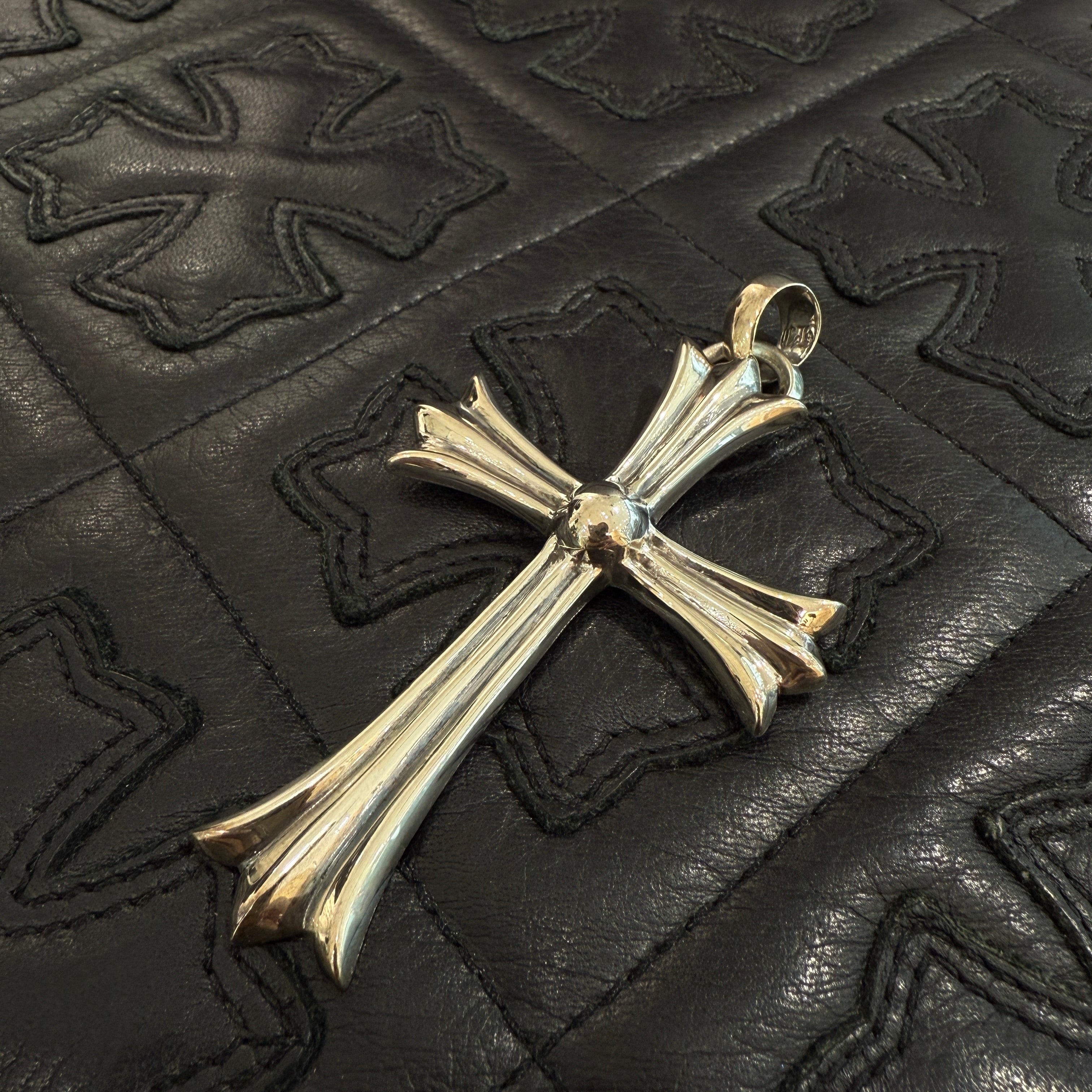 CHROME HEARTS Large Cross With Bail Pendant Top クロムハーツ ラージクロス ウィズ ベイル ペンダントトップ