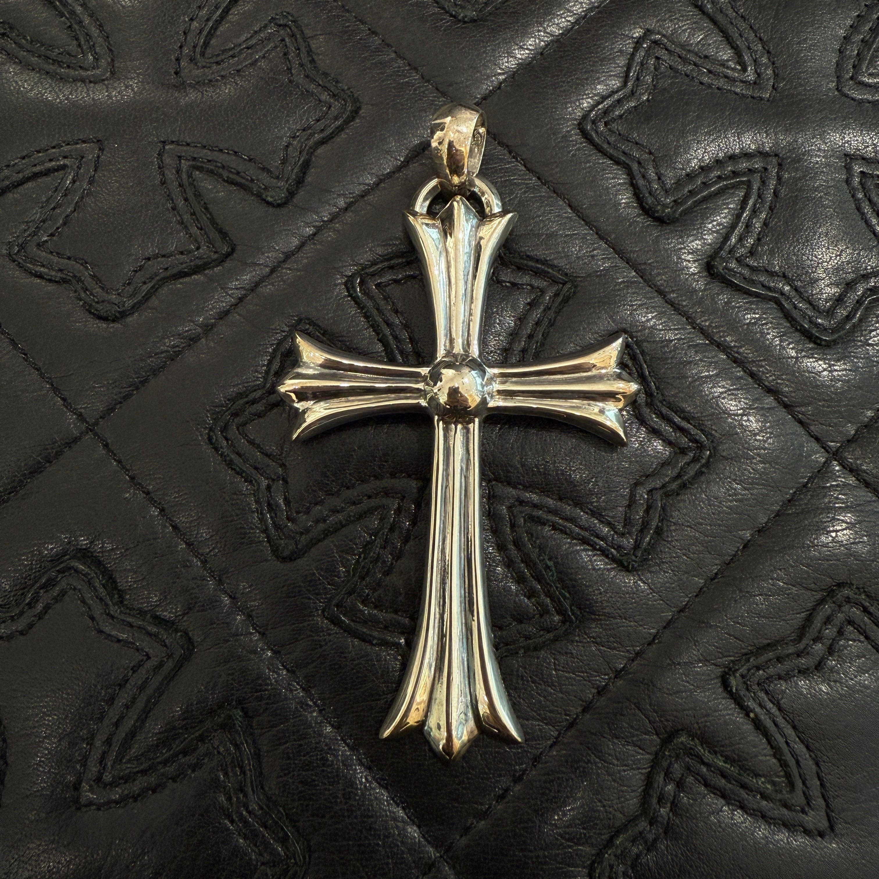 CHROME HEARTS Large Cross With Bail Pendant Top クロムハーツ ラージクロス ウィズ ベイル ペンダントトップ