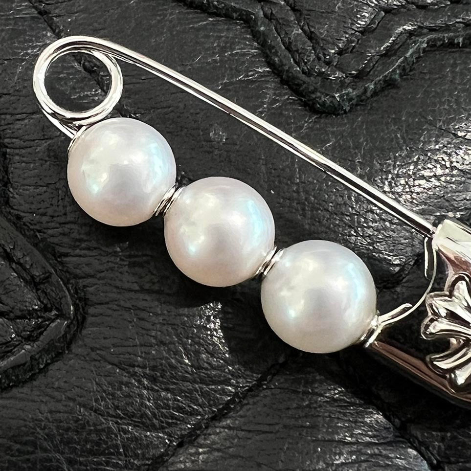 CHROME HEARTS × MIKIMOTO K18 WG Pearl Safety Pin 1 Diamond Pendant Top クロムハーツ × ミキモト 18K WG パールセーフティピン 1ダイヤモンド ペンダントトップ