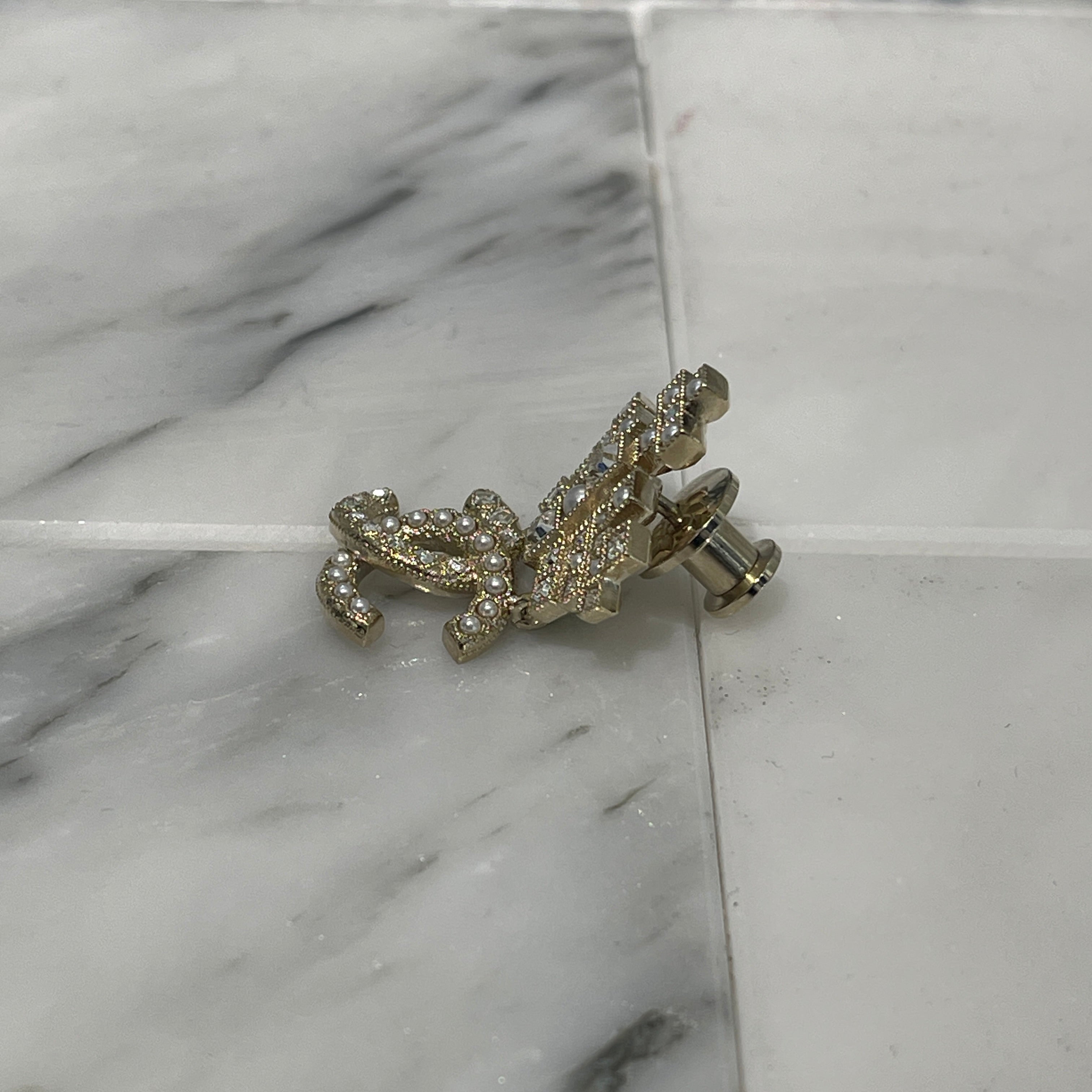 CHANEL 2021AW Coco Mark Crown Brooch シャネル ココマーク 王冠モチーフ ブローチ