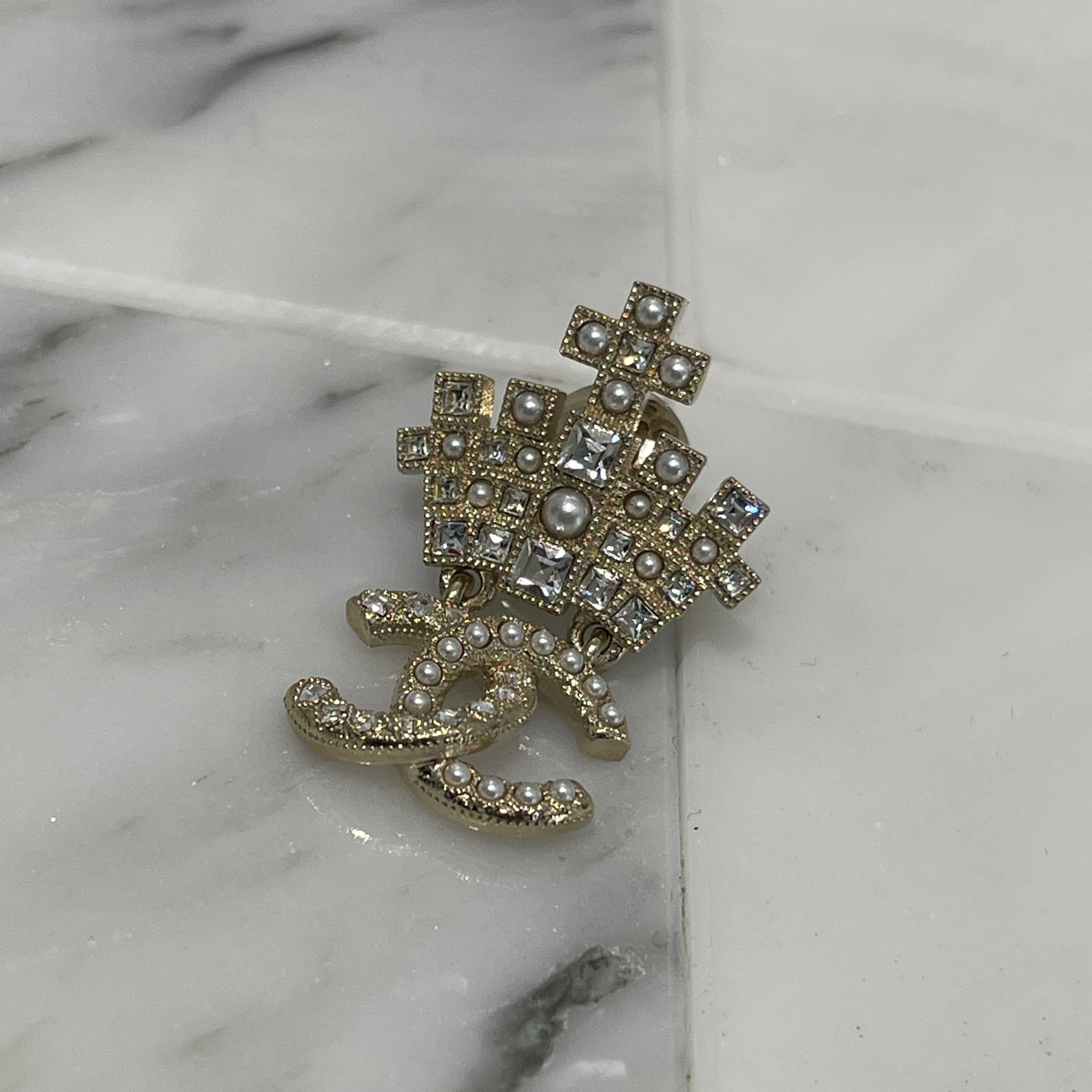 CHANEL 2021AW Coco Mark Crown Brooch シャネル ココマーク 王冠モチーフ ブローチ