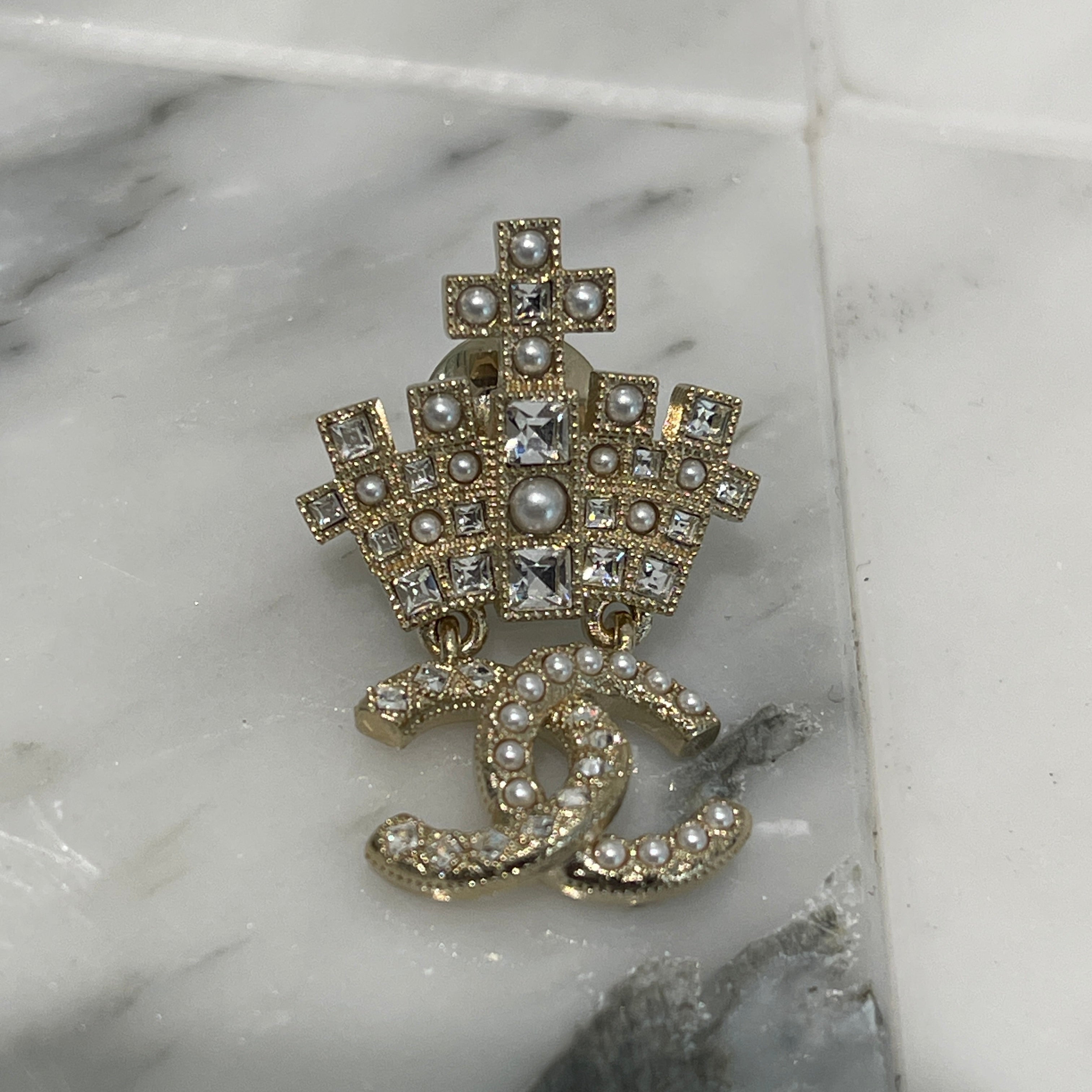 CHANEL 2021AW Coco Mark Crown Brooch シャネル ココマーク 王冠モチーフ ブローチ