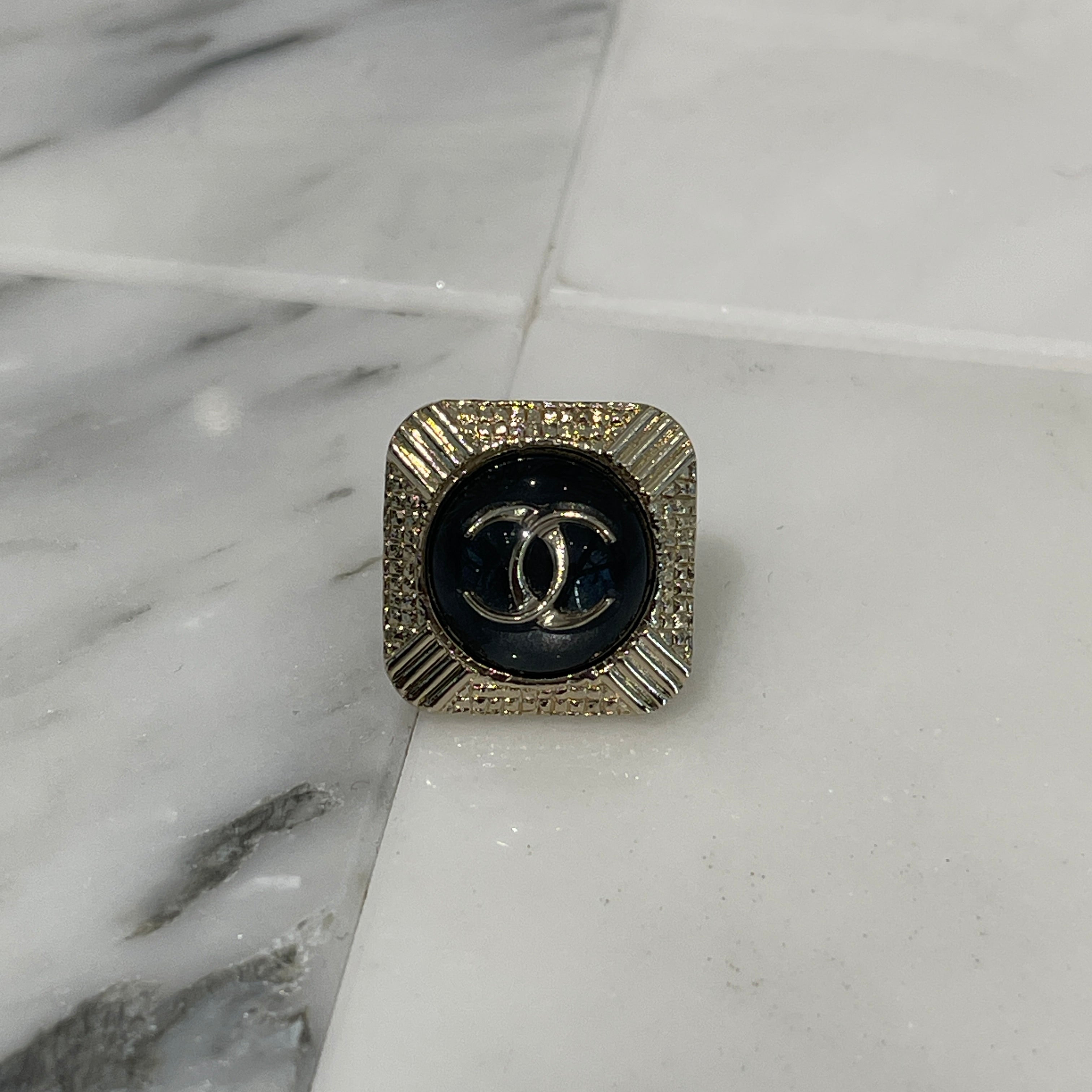 CHANEL Coco Mark Square Broach シャネル ココマーク スクエアブローチ