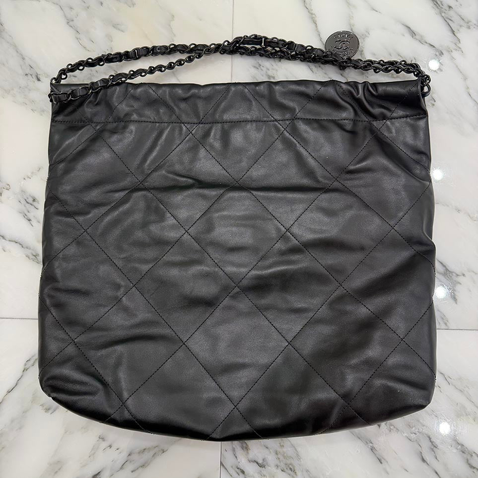 CHANEL 22 Small Shiny Calf Leather Chain Shoulder Bag シャネル 22 スモール シャイニーカーフスキン チェーン ショルダーバッグ
