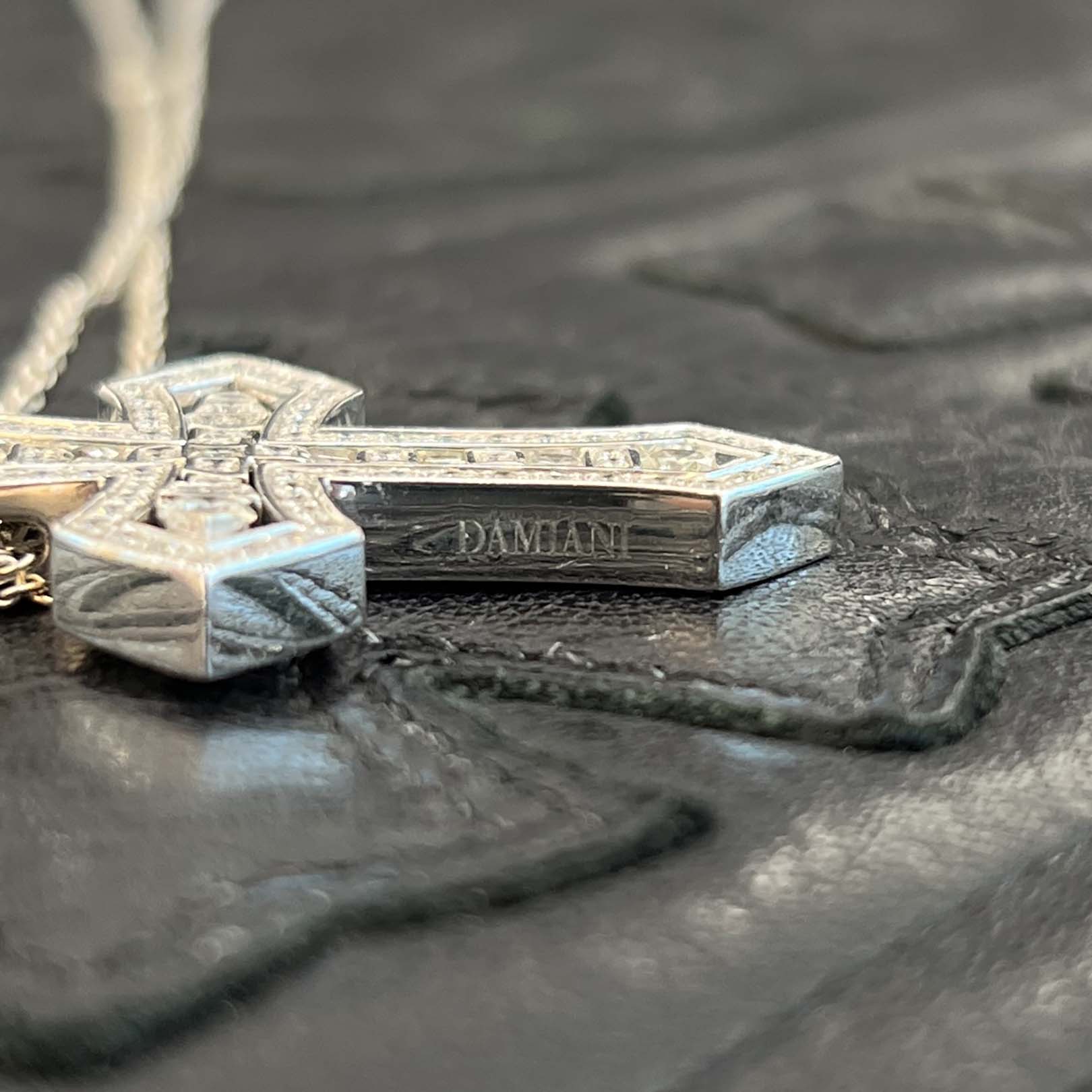 DAMIANI 18KWG Belle Epoque Diamond Crown Necklace 3181AL