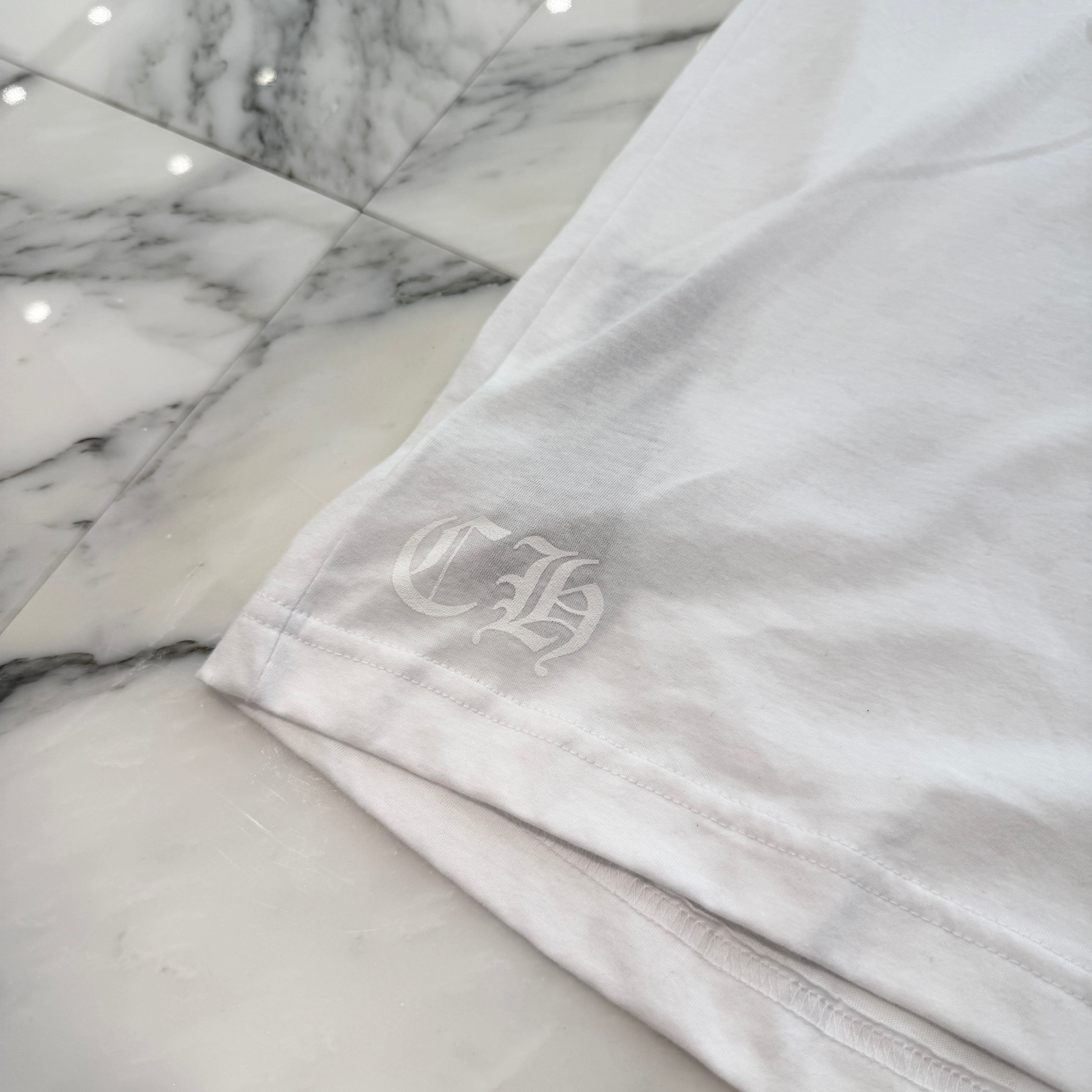 CHROME HEARTS 2025SS Old English Neck Logo Neon Blue Tee Size XL クロムハーツ オールドイングリッシュ ネックロゴ ネオンブルー Tシャツ サイズXL