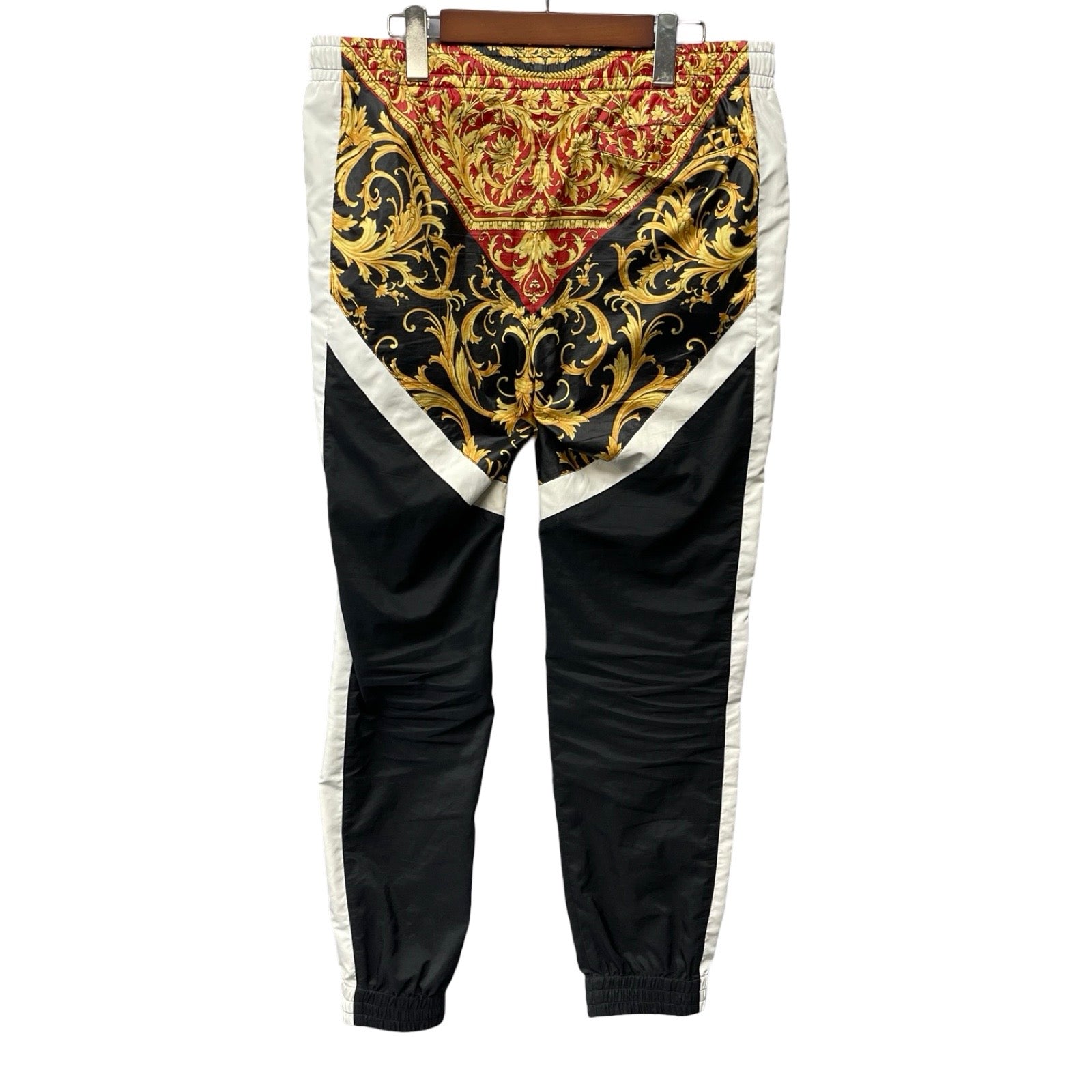 VERSACE / Panelled Baroque Print Track Pants/ストレートパンツ/44/ポリエステル/BLK VERSACE Panelled Baroque Print Track Pants A84825 A232533 Size 48