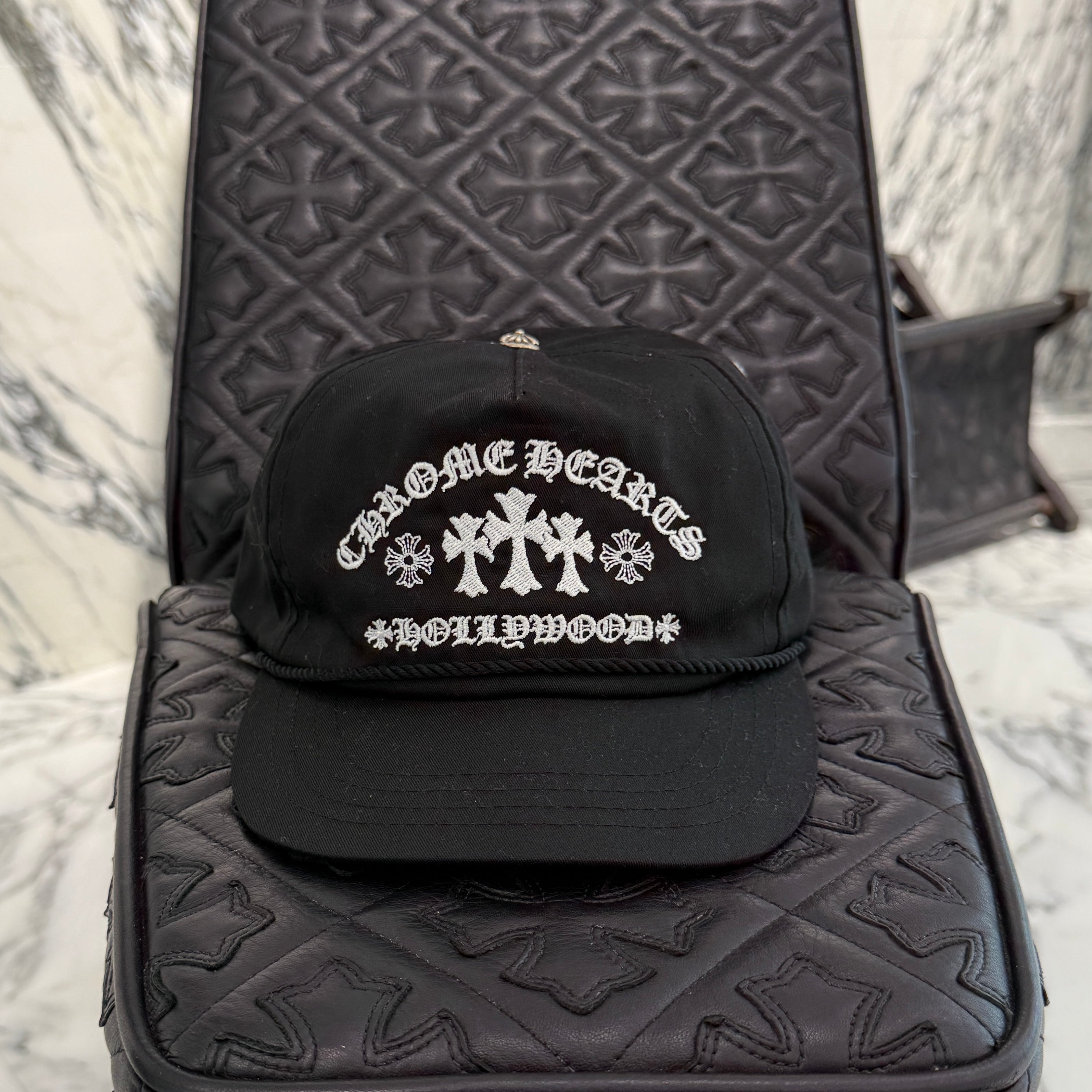 CHROME HEARTS GAS STATION King Taco 3 Cemetery Cross Trucker Cap Size ONE SIZE（53-60）クロムハーツ ガスステーション キングタコ 3セメタリークロス トラッカーキャップ サイズONE SIZE（53-60）