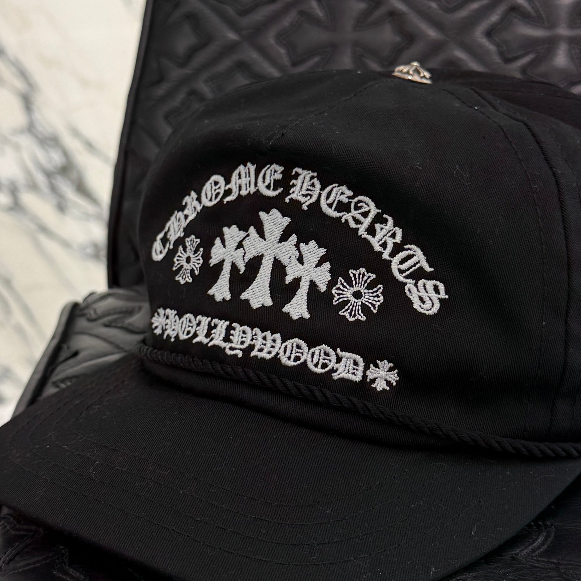 CHROME HEARTS GAS STATION King Taco 3 Cemetery Cross Trucker Cap Size ONE SIZE（53-60）クロムハーツ ガスステーション キングタコ 3セメタリークロス トラッカーキャップ サイズONE SIZE（53-60）