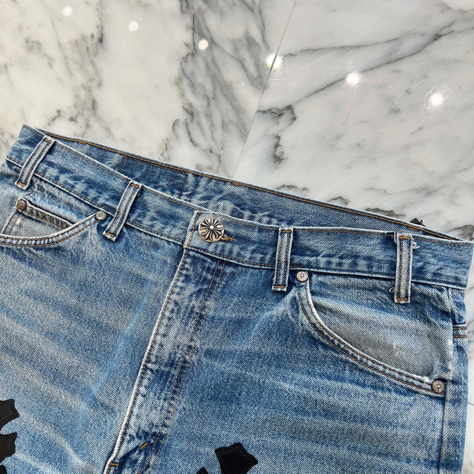 CHROME HEARTS × Levi's 505 VNTG Cemetery Leather Cross Patch Denim Pants Size 34 クロムハーツ × リーバイス 505 ヴィンテージ セメタリーレザークロスパッチ デニムパンツ サイズ34