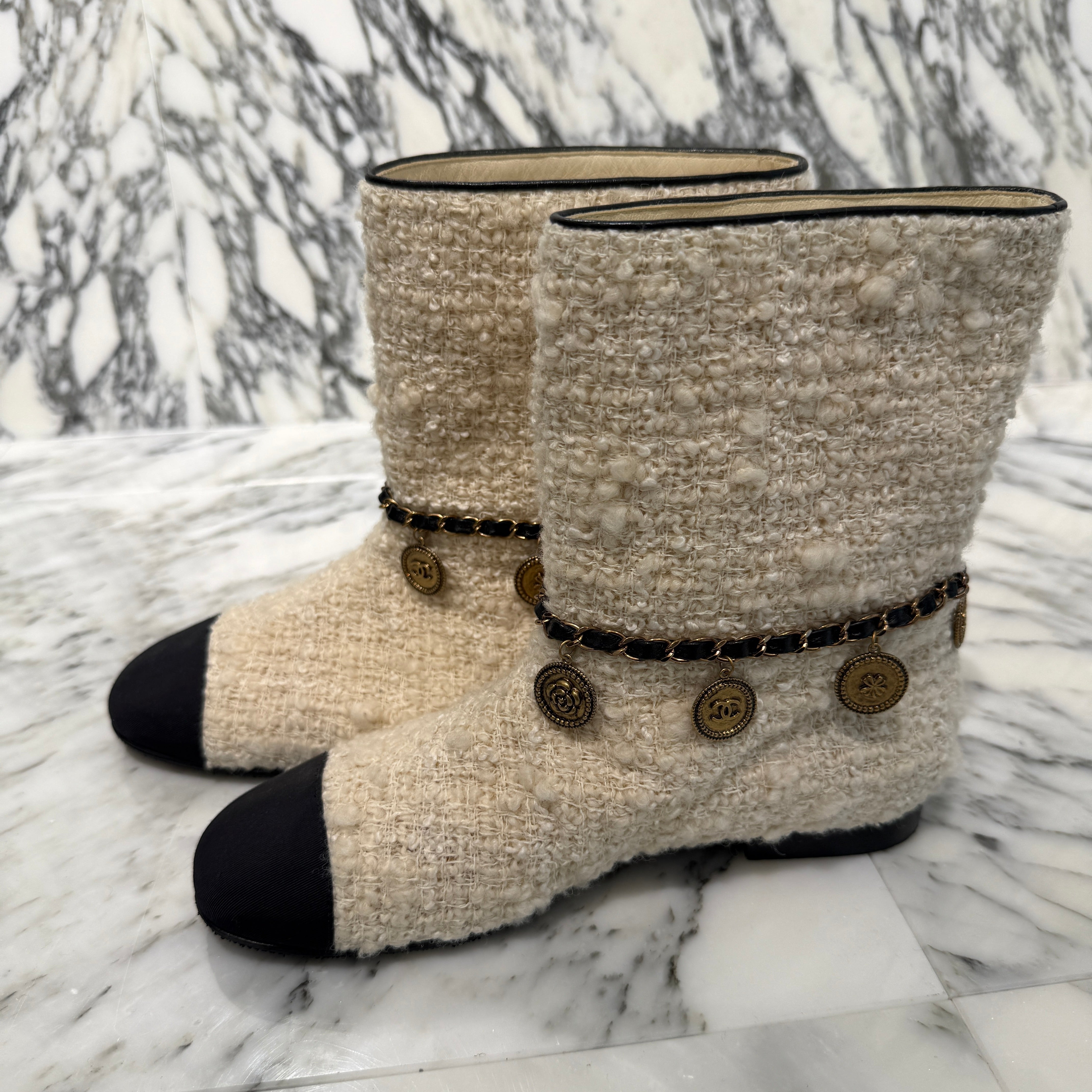 CHANEL CC Coin Charm Tweed Short Boots G32929 Size 36C シャネル CC コインチャーム ツイード ショートブーツ サイズ36C