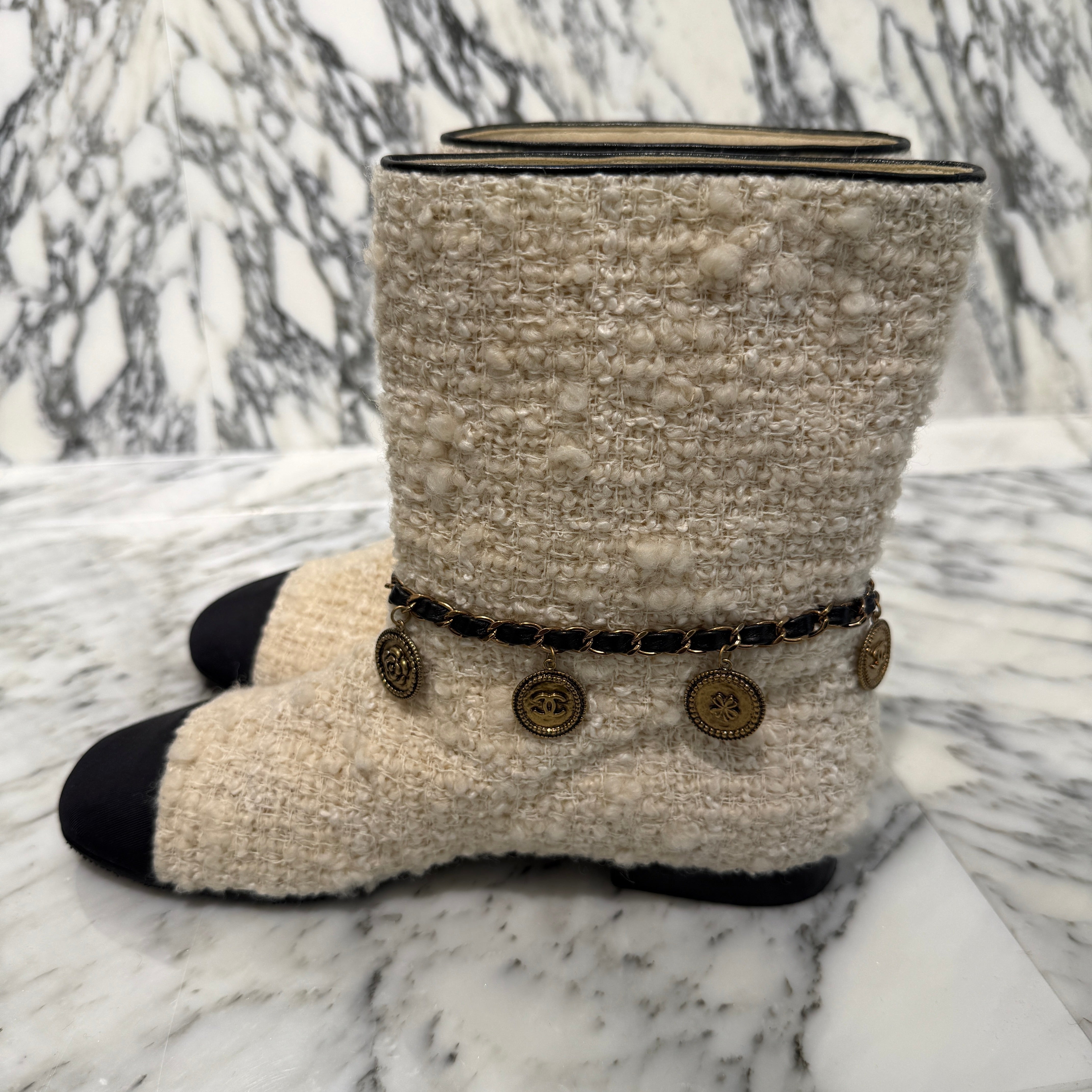 CHANEL CC Coin Charm Tweed Short Boots G32929 Size 36C シャネル CC コインチャーム ツイード ショートブーツ サイズ36C