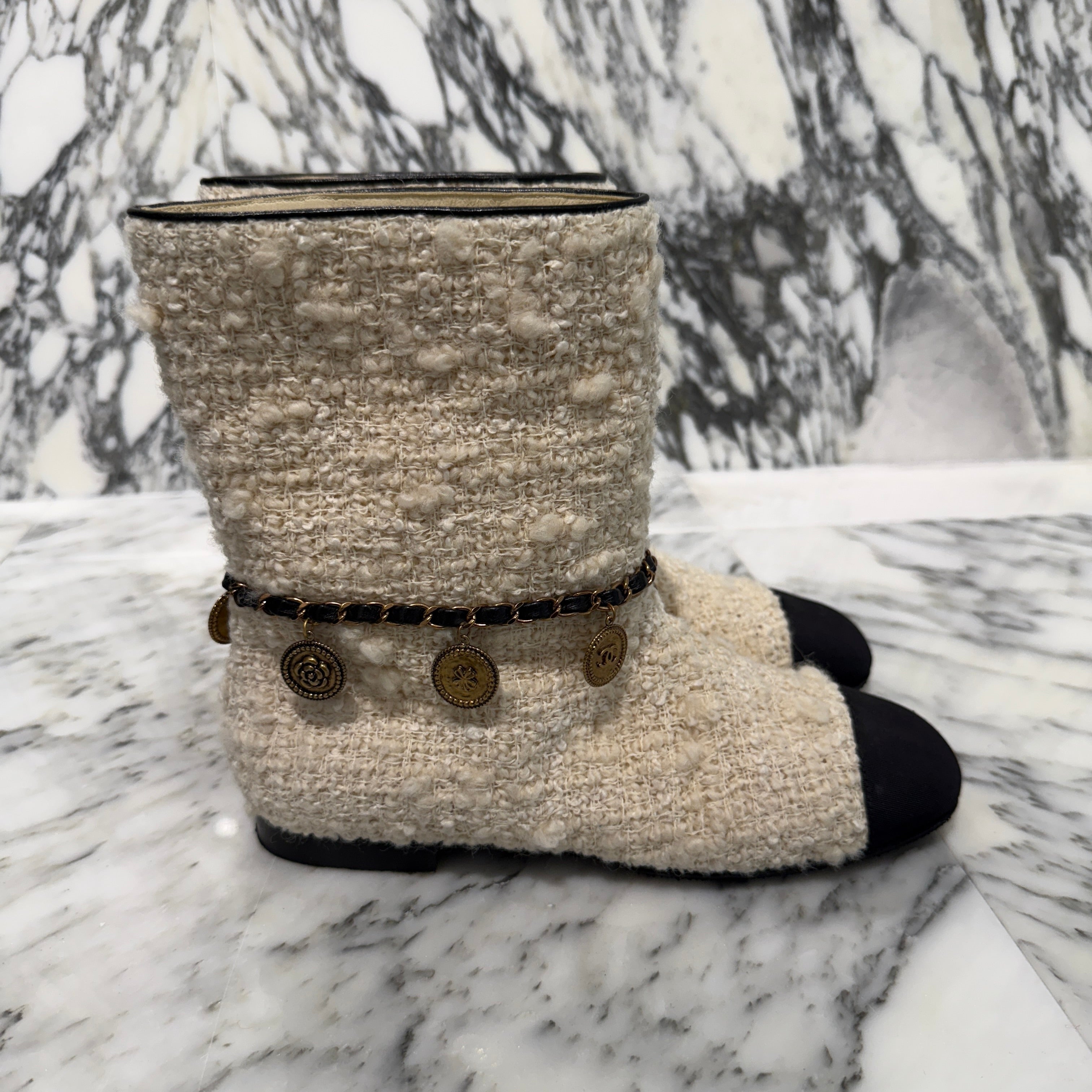 CHANEL CC Coin Charm Tweed Short Boots G32929 Size 36C シャネル CC コインチャーム ツイード ショートブーツ サイズ36C