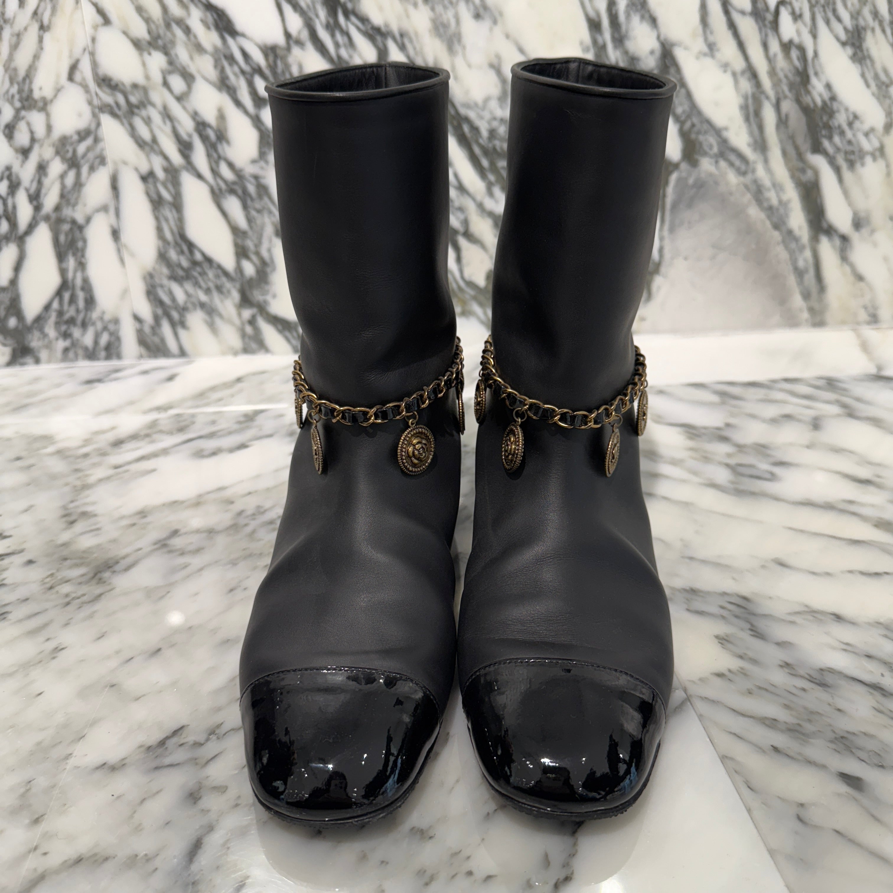 CHANEL CC Coin Charm Leather Short Boots G32929 Size 36C シャネル CC コインチャーム レザーショートブーツ サイズ36C