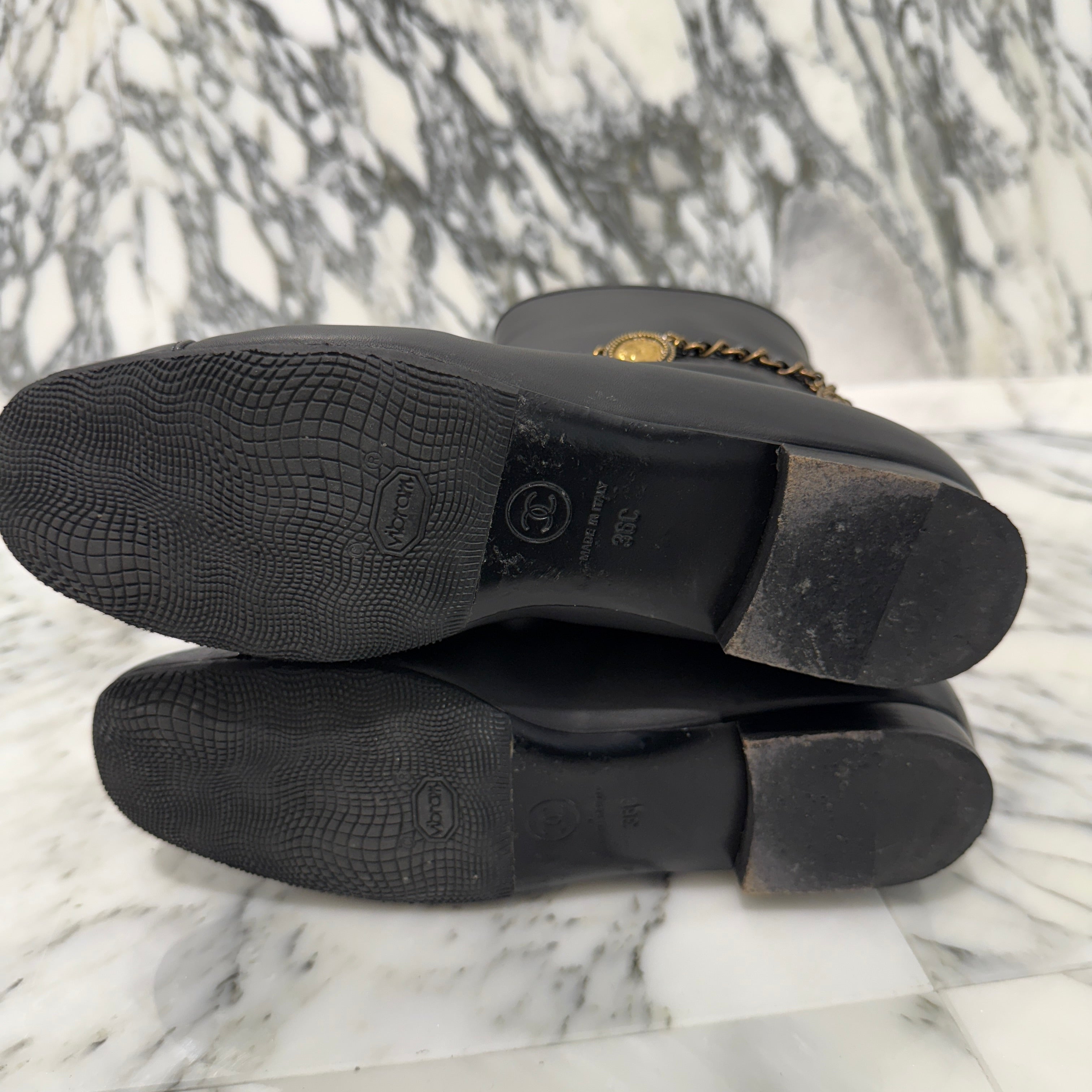 CHANEL CC Coin Charm Leather Short Boots G32929 Size 36C シャネル CC コインチャーム レザーショートブーツ サイズ36C