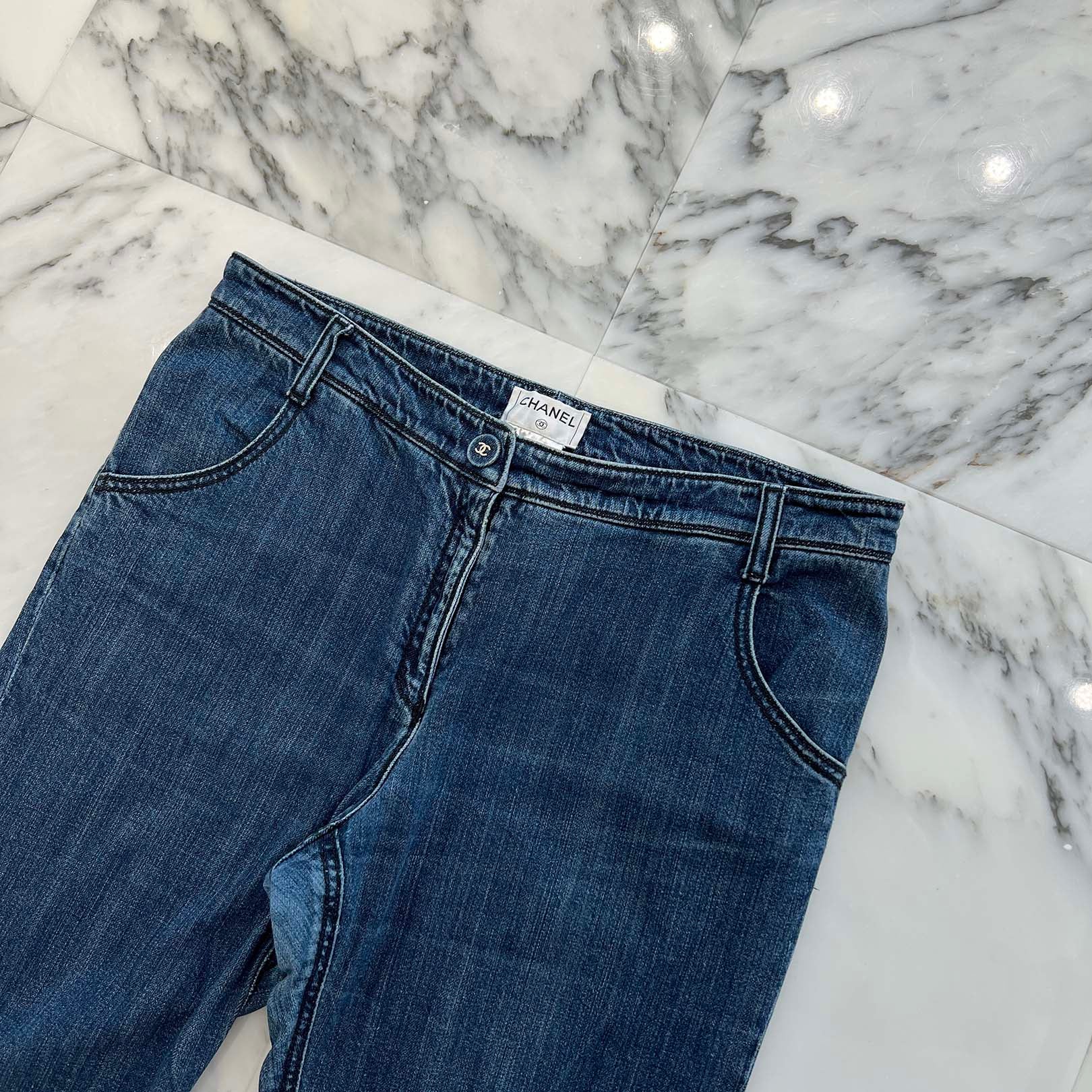 CHANEL COCO Button Denim Tapered Pants P31992V22199 Size 44 シャネル ココボタン デニム テーパードパンツ サイズ44