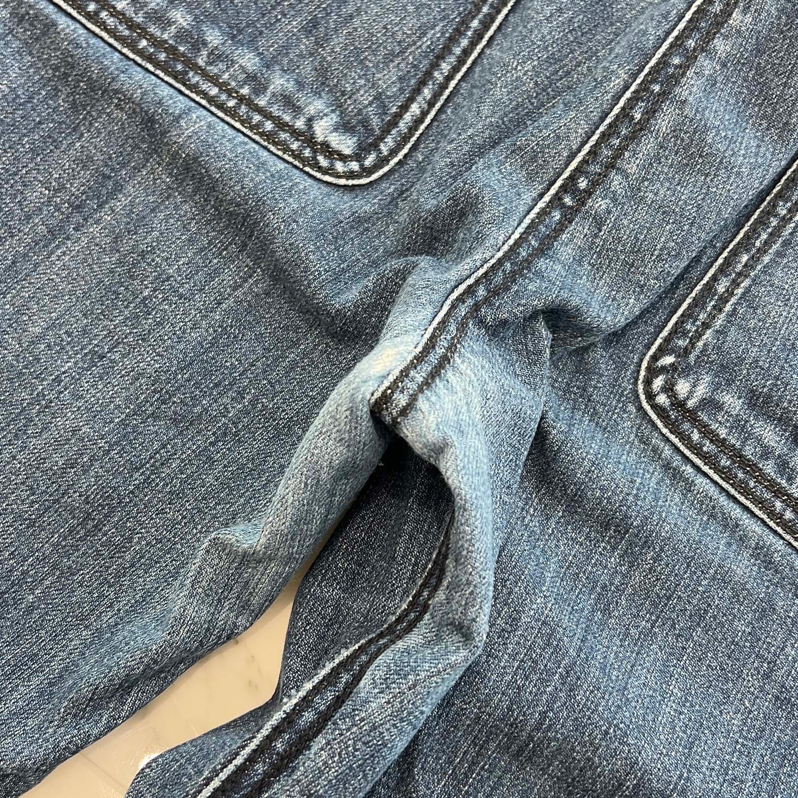 CHANEL COCO Button Denim Tapered Pants P31992V22199 Size 44 シャネル ココボタン デニム テーパードパンツ サイズ44