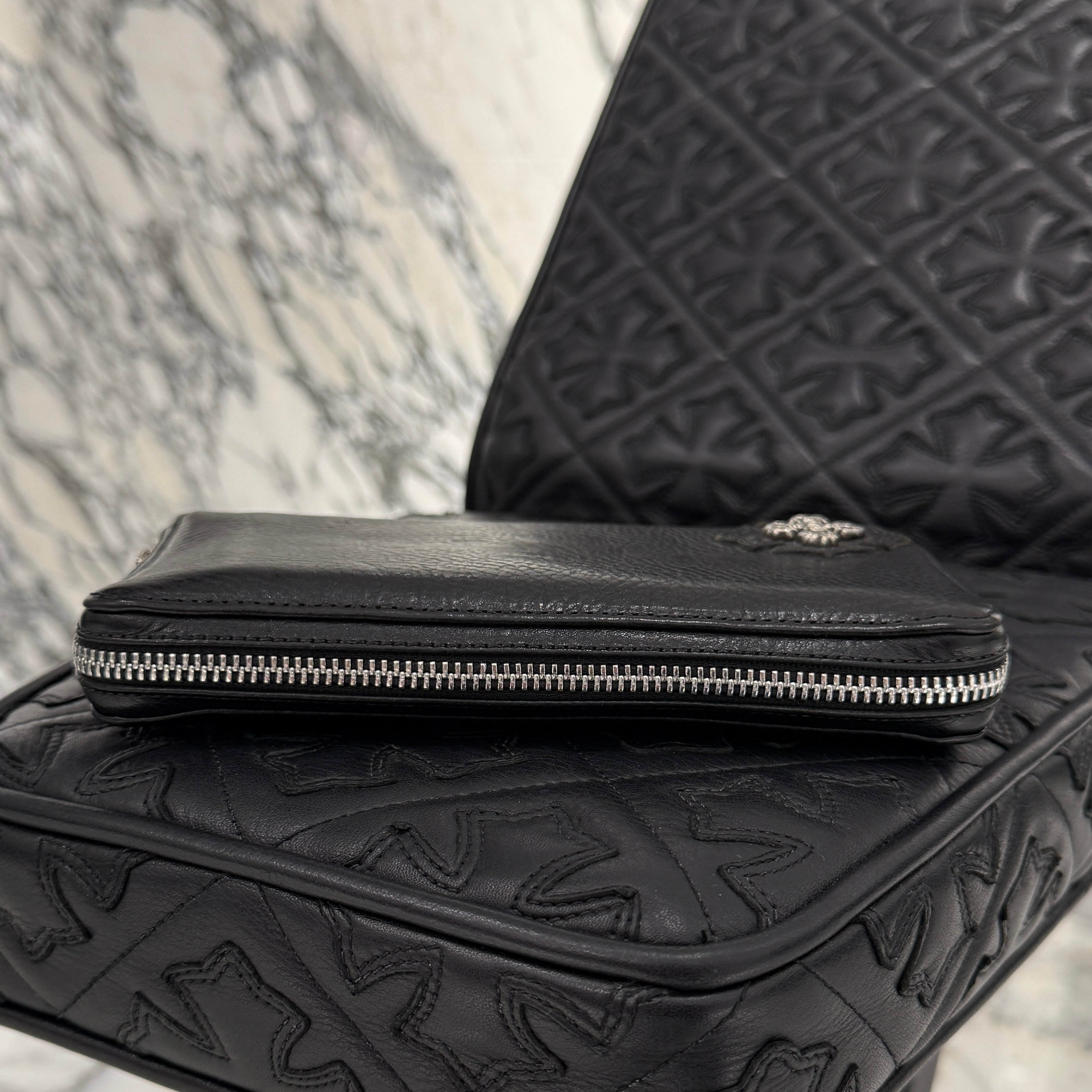 CHROME HEARTS Filigree Plus Leather Patch Round Zip Wallet クロムハーツ フィリグリープラス レザーパッチ ウォレット