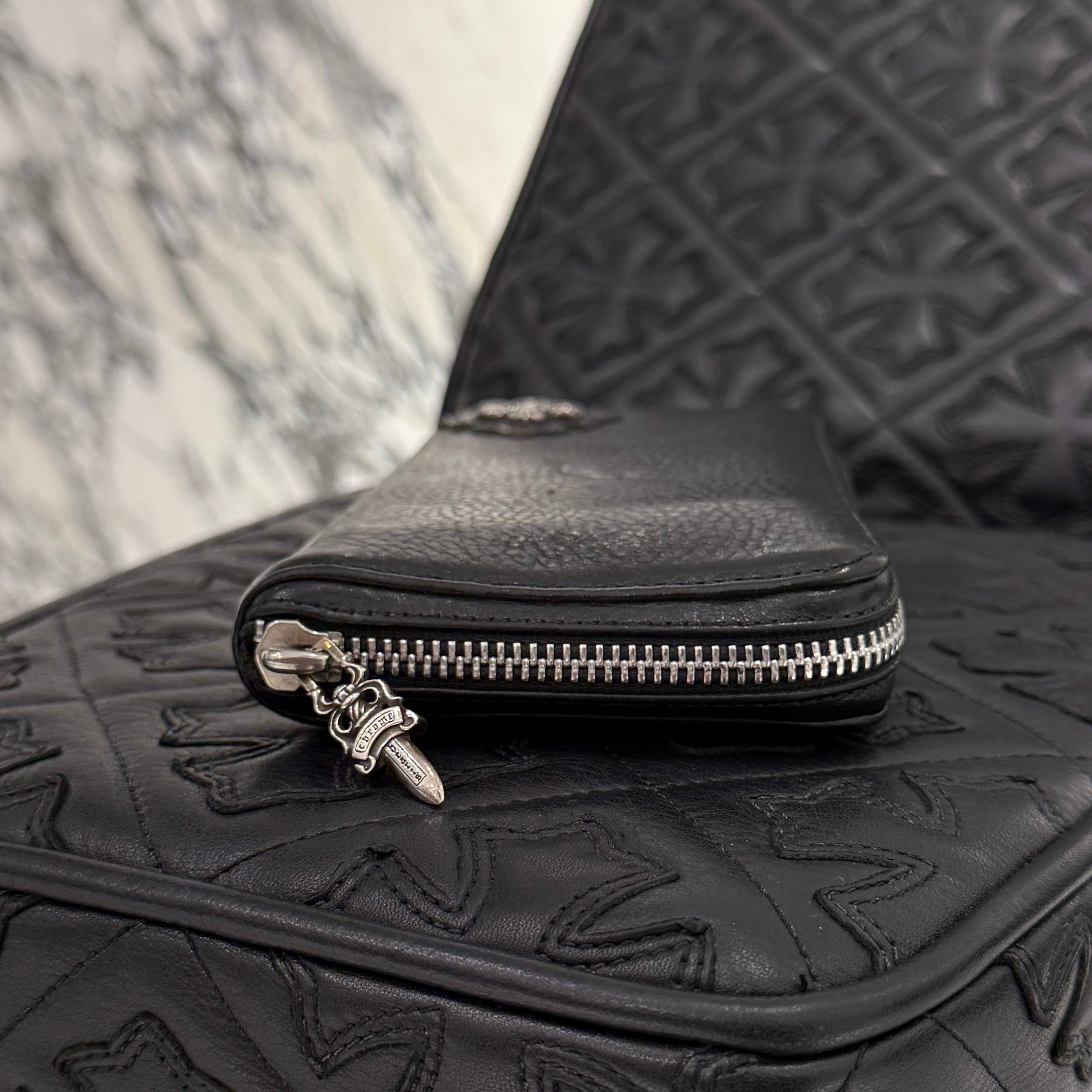 CHROME HEARTS Filigree Plus Leather Patch Round Zip Wallet クロムハーツ フィリグリープラス レザーパッチ ウォレット