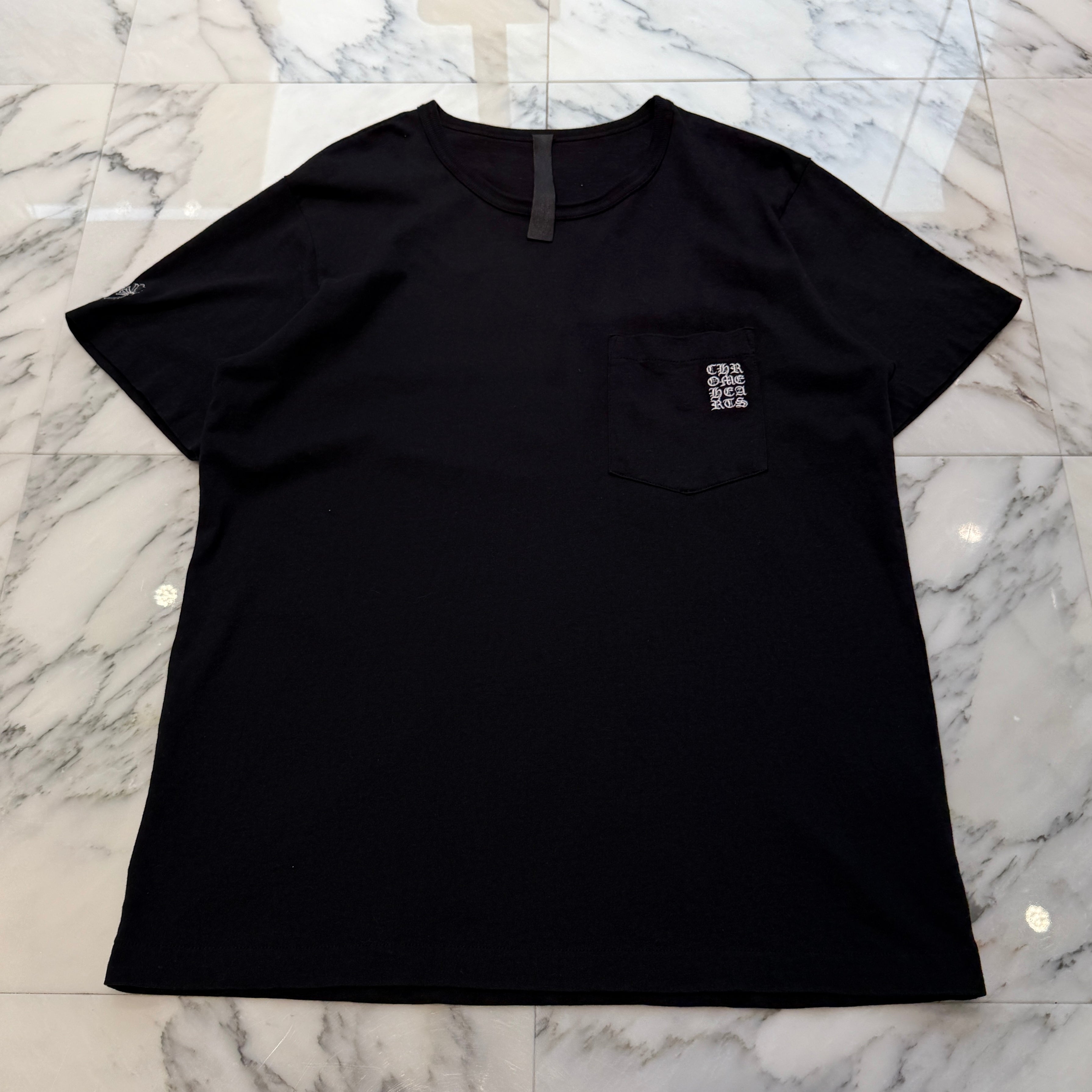 CHROME HEARTS Y NOT Vertical Logo Cross Embroidery Tee Size L クロムハーツ ワイノット バーティカルロゴ クロス刺繍 Tシャツ サイズL