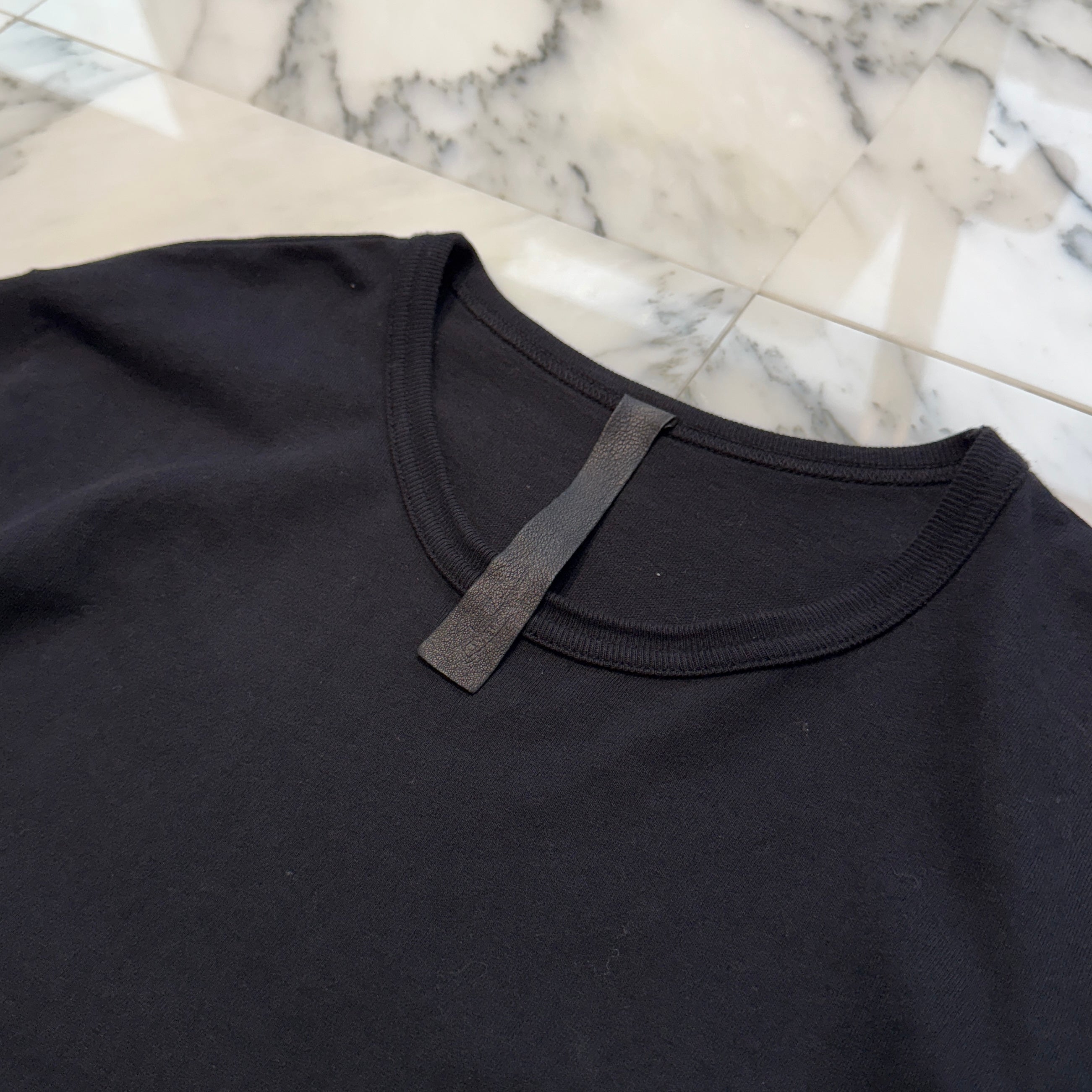 CHROME HEARTS Y NOT Vertical Logo Cross Embroidery Tee Size L クロムハーツ ワイノット バーティカルロゴ クロス刺繍 Tシャツ サイズL