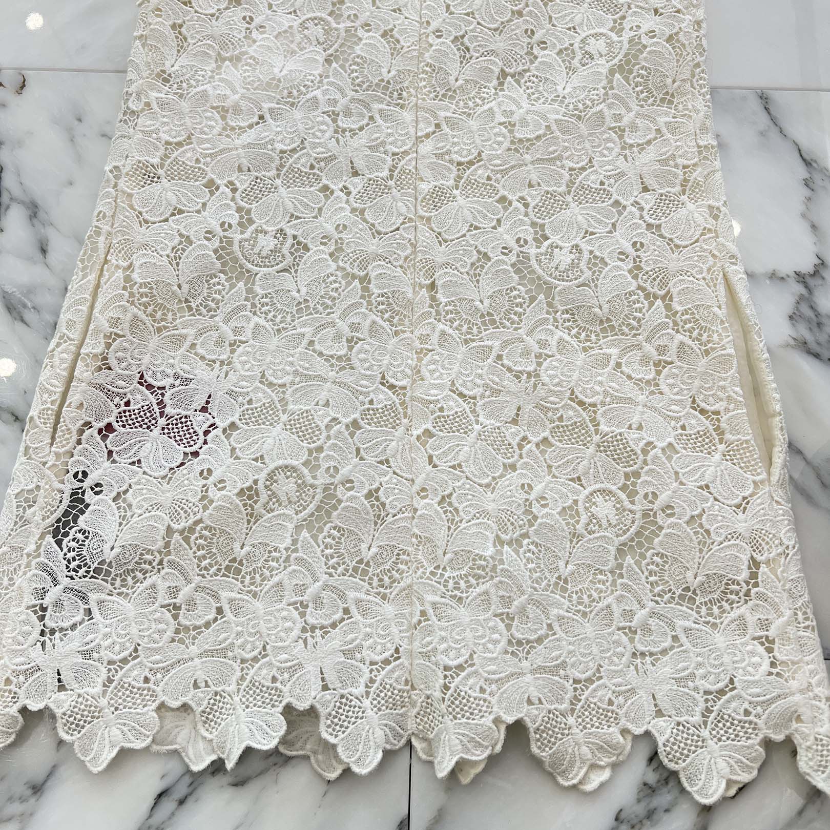 MONCLER DEGADE ABITO Rubber Logo Patch Floral Lace Dress D11936810305 2299A Size 00 モンクレール DEGADE ABITO ラバーロゴパッチ 花柄レース ワンピース サイズ00