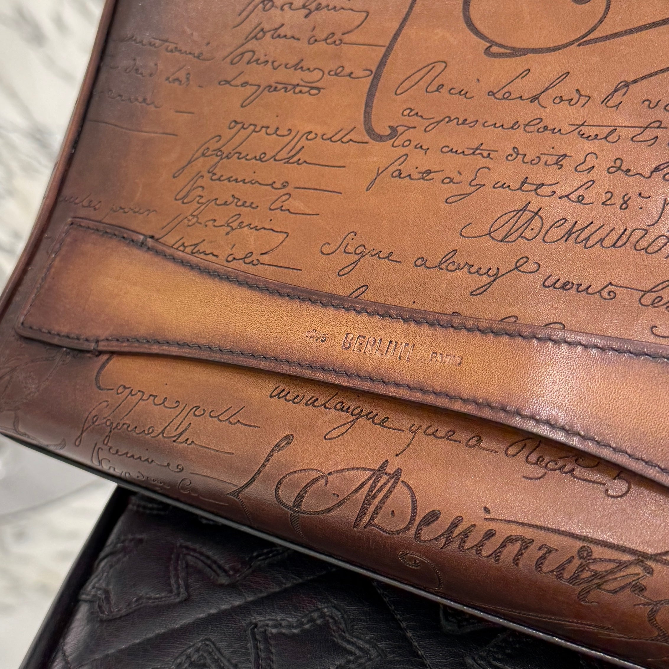 BERLUTI Berluti Rosewood Scritto Leather Zip Pouch ROSEWOOD_NEO-JOUR-V2 ベルルッティ ローズウッド スクリットレザー ジップポーチ