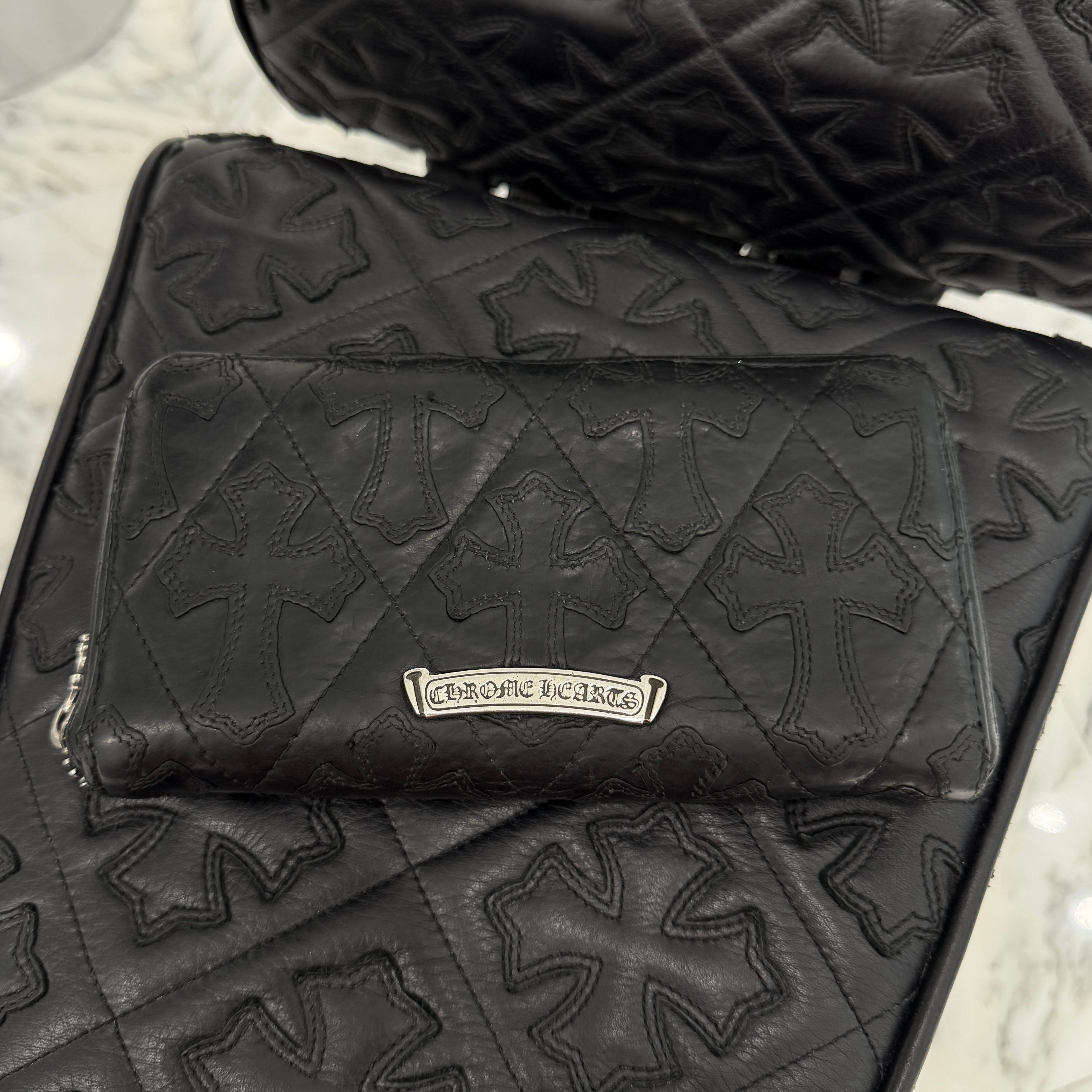 CHROME HEARTS Cemetery Cross Leather Patch Quilting Leather Wallet クロムハーツ セメタリークロス レザーパッチ キルティングレザー ウォレット