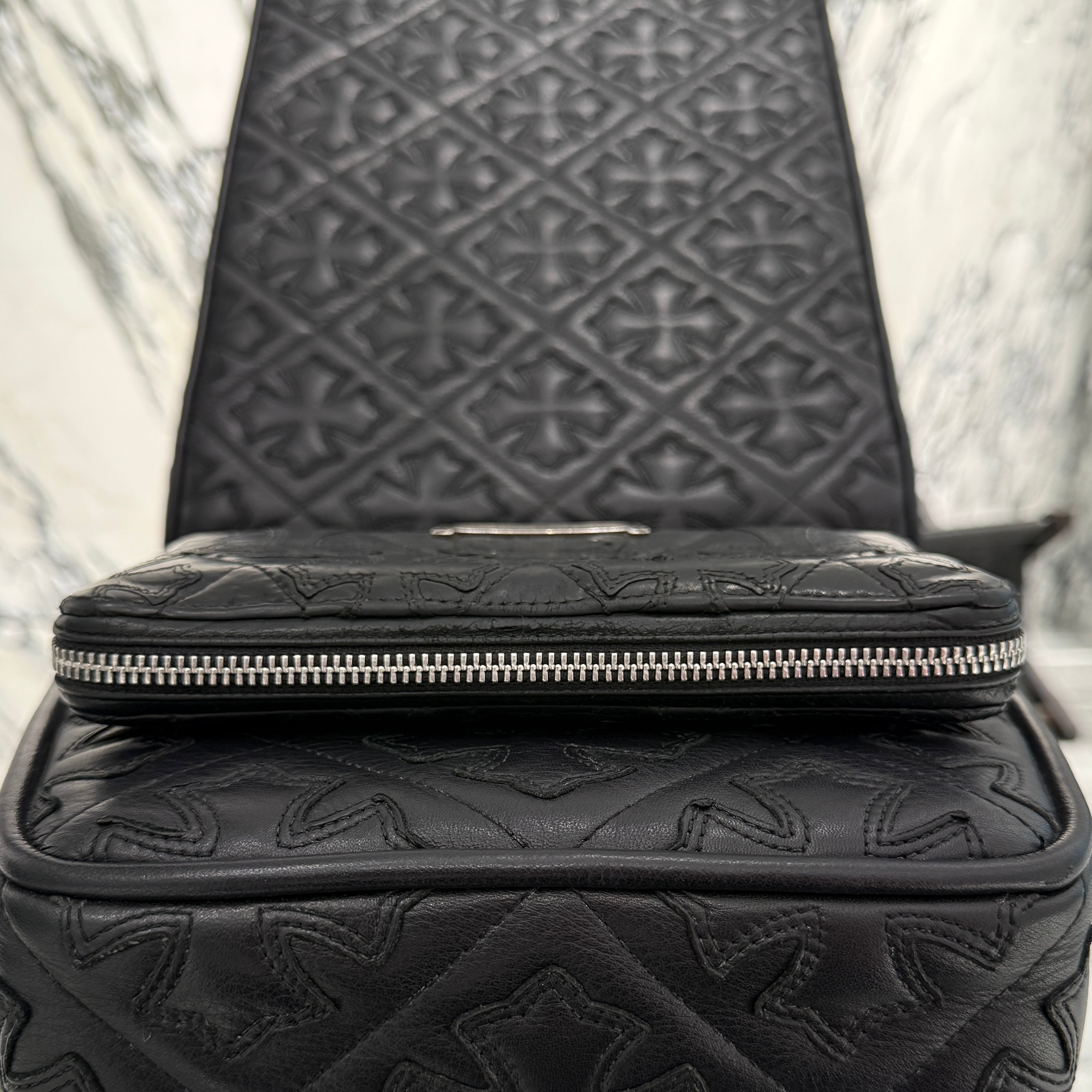 CHROME HEARTS Cemetery Cross Leather Patch Quilting Leather Wallet クロムハーツ セメタリークロス レザーパッチ キルティングレザー ウォレット