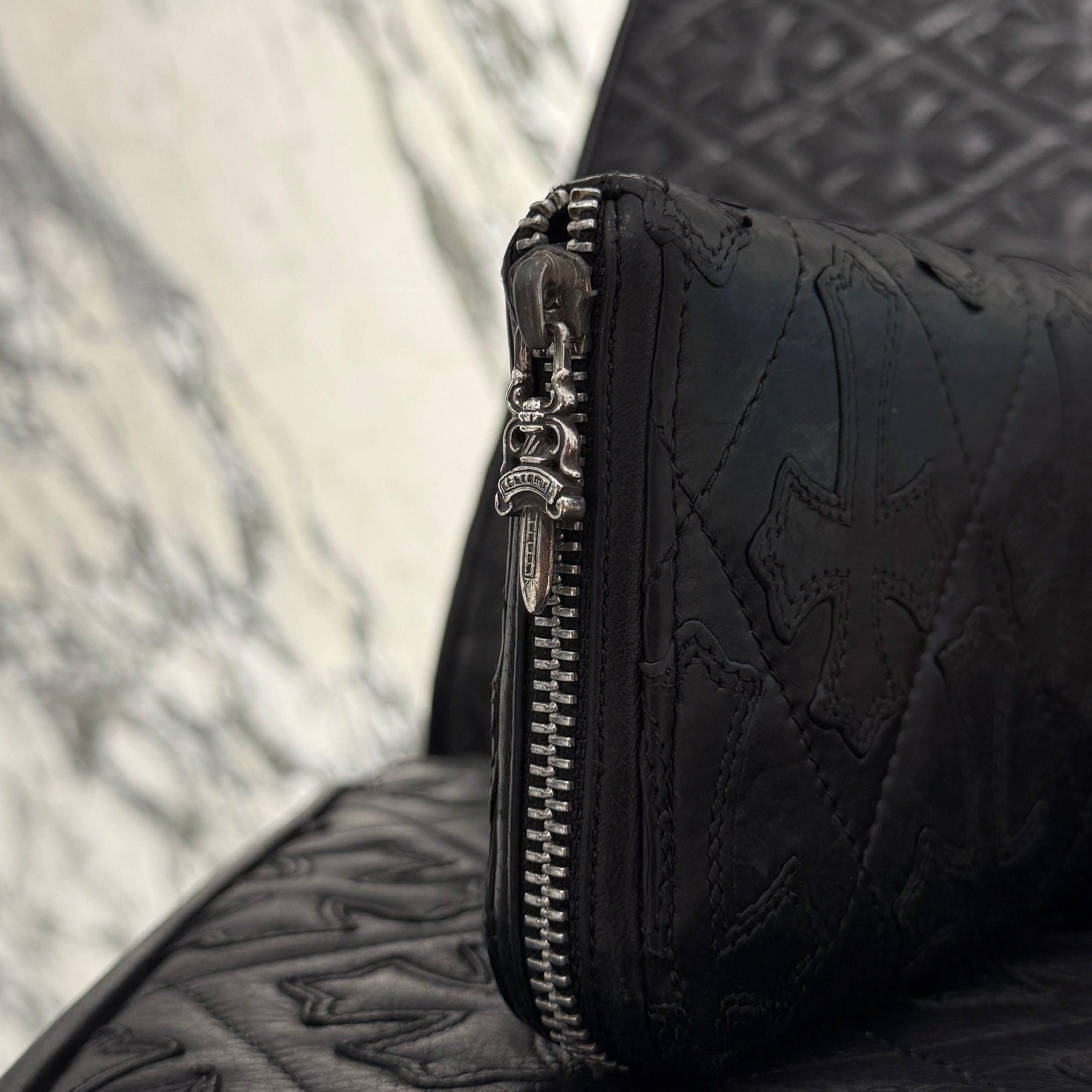 CHROME HEARTS Cemetery Cross Leather Patch Quilting Leather Wallet クロムハーツ セメタリークロス レザーパッチ キルティングレザー ウォレット