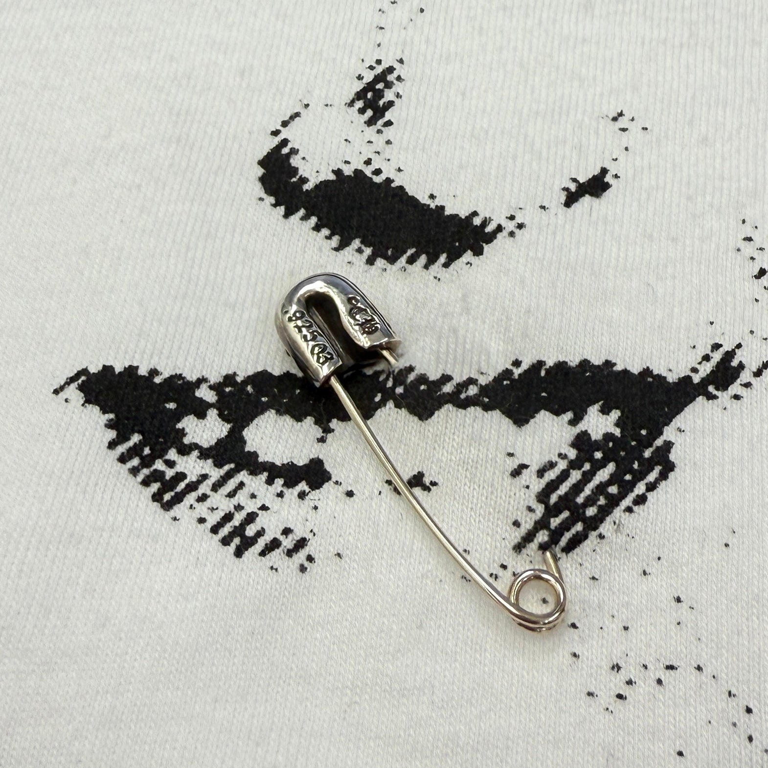 CHROME HEARTS GOD SAVE THE QUEEN Safety Pin Tee Size S クロムハーツ ゴッド・セーブ・ザ・クイーン セーフティピンTシャツ サイズS