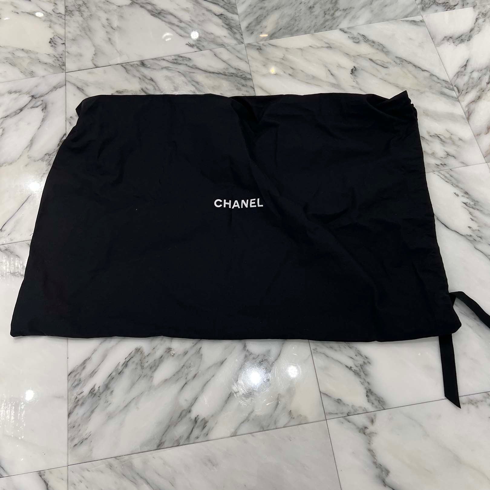 CHANEL 22 Small Shiny Calf Leather Chain Shoulder Bag シャネル 22 スモール シャイニーカーフスキン チェーン ショルダーバッグ