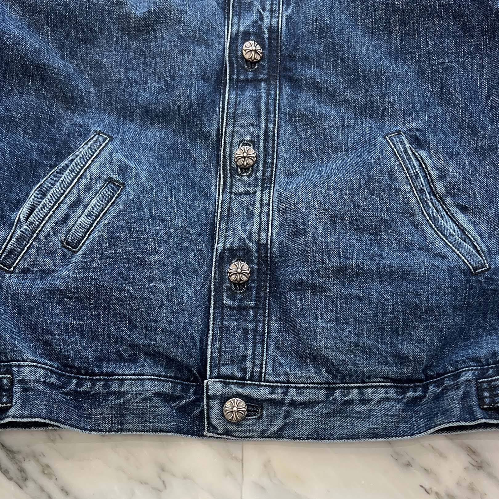 CHROME HEARTS Floral Cross Leather Patch Flare Knee Sleeve Denim Jacket Size S クロムハーツ フローラルクロス レザーパッチ フレアニー スリーブ デニムジャケット サイズS