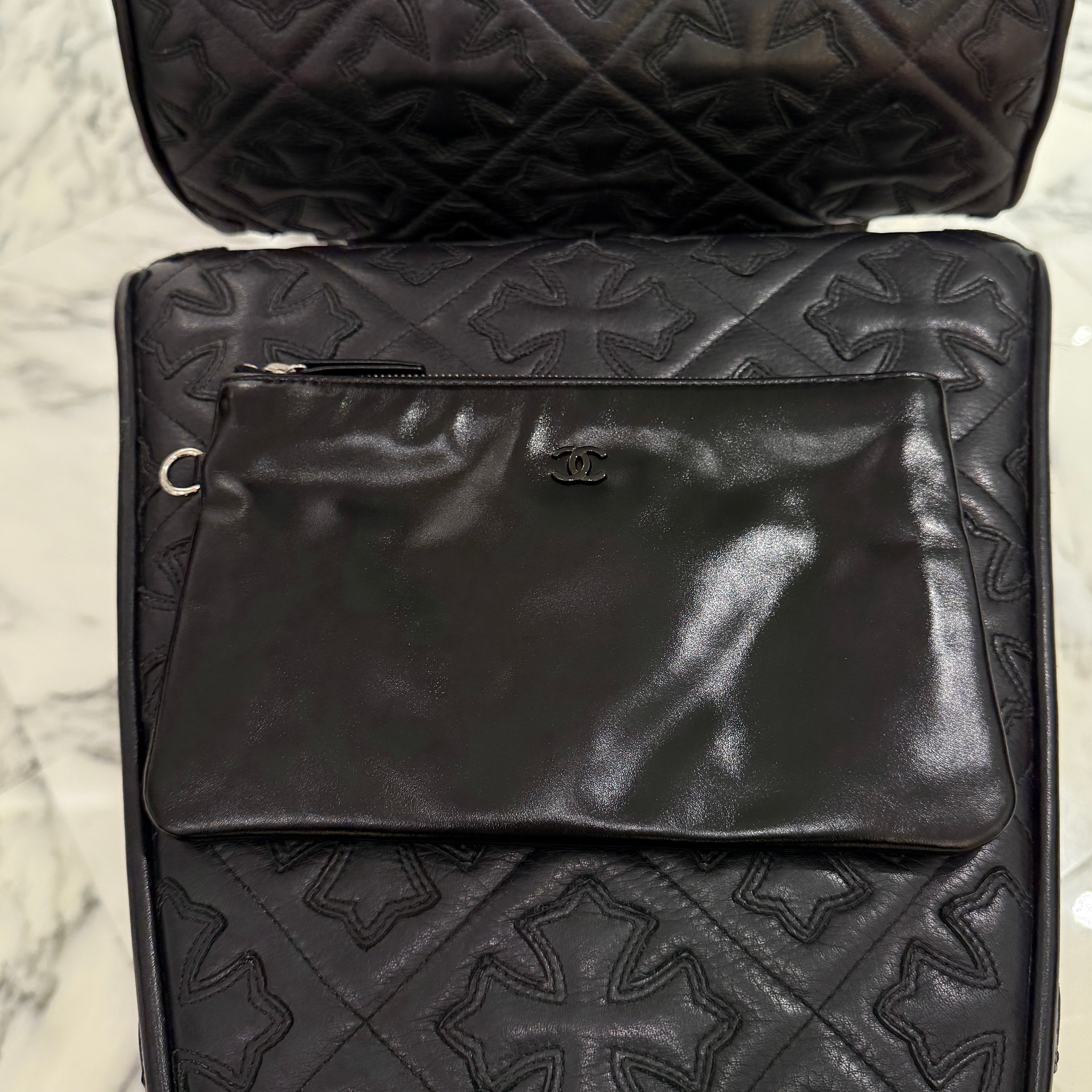 CHANEL 22 Small Shiny Calf Leather Chain Shoulder Bag シャネル 22 スモール シャイニーカーフスキン チェーン ショルダーバッグ