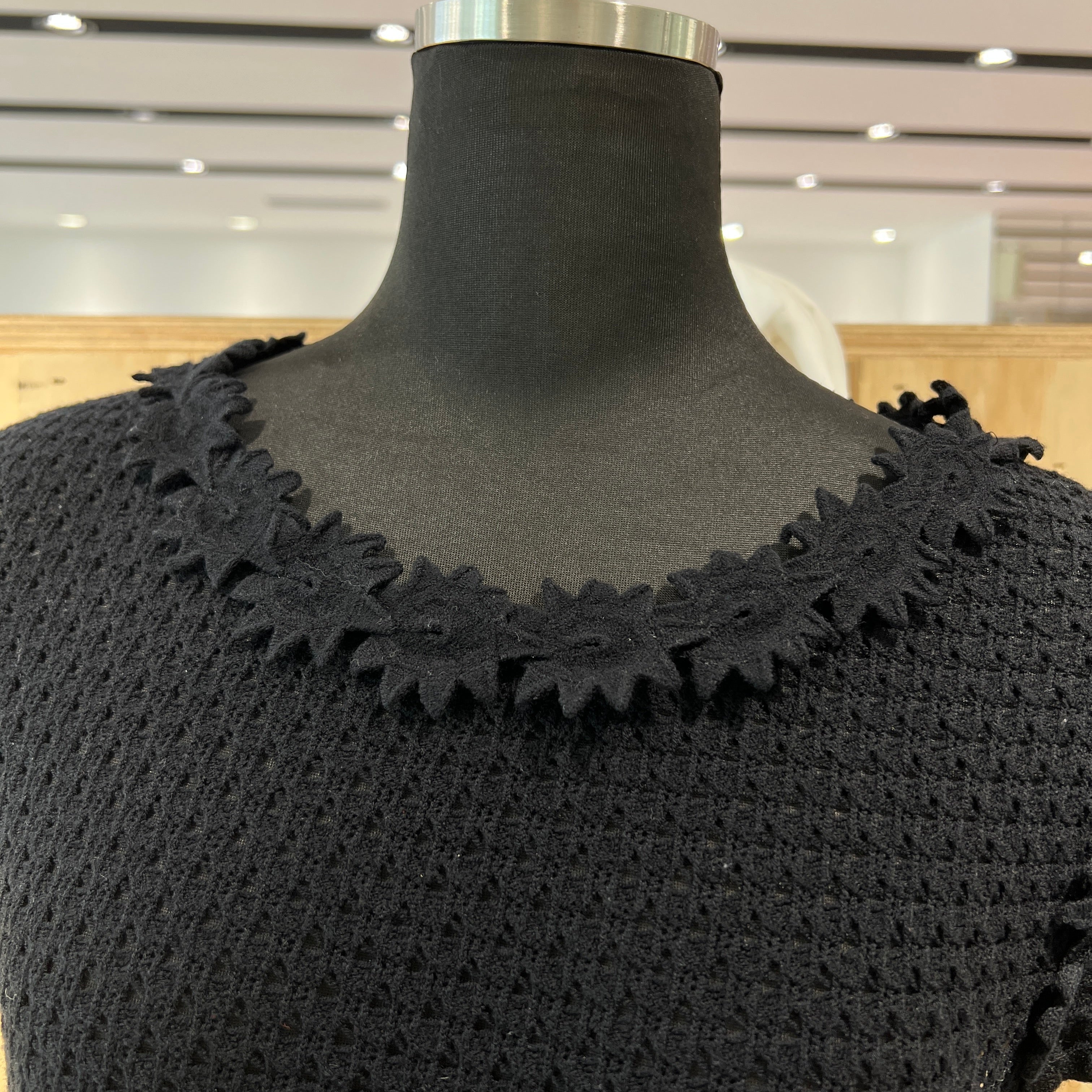 CHANEL Flower Applique Mesh Flare Dress P57019K07453 Size 42 シャネル フラワーアップリケ装飾 メッシュ フレアワンピース サイズ42