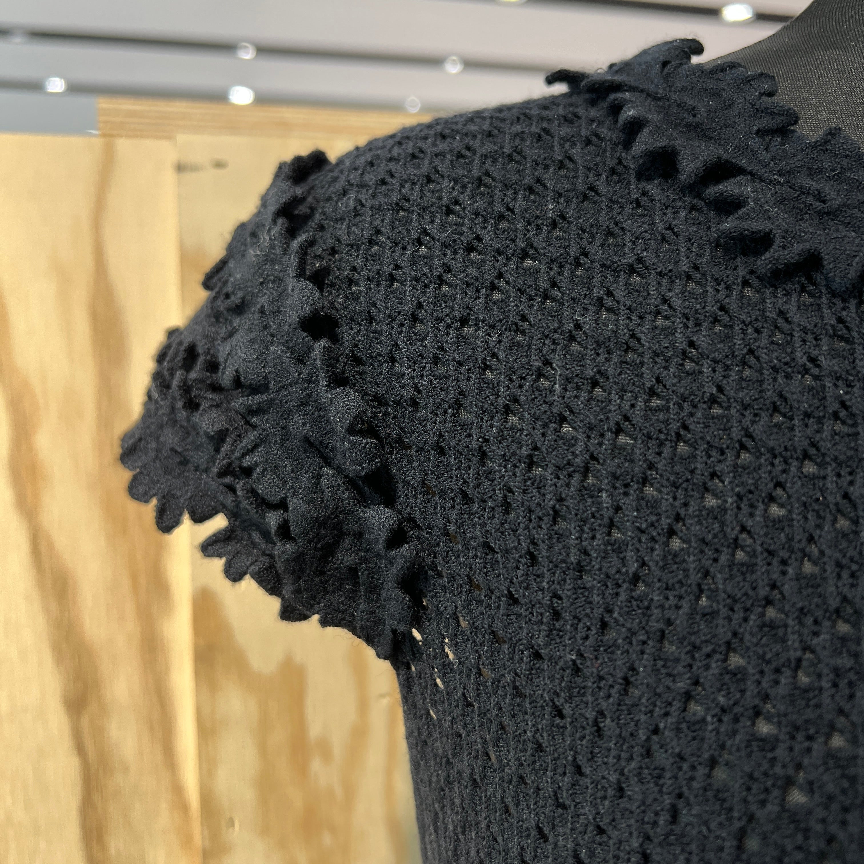 CHANEL Flower Applique Mesh Flare Dress P57019K07453 Size 42 シャネル フラワーアップリケ装飾 メッシュ フレアワンピース サイズ42